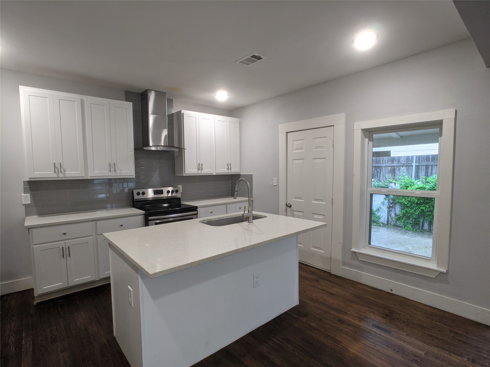 1333 S Fitzhugh Avenue Dallas TX 75223
