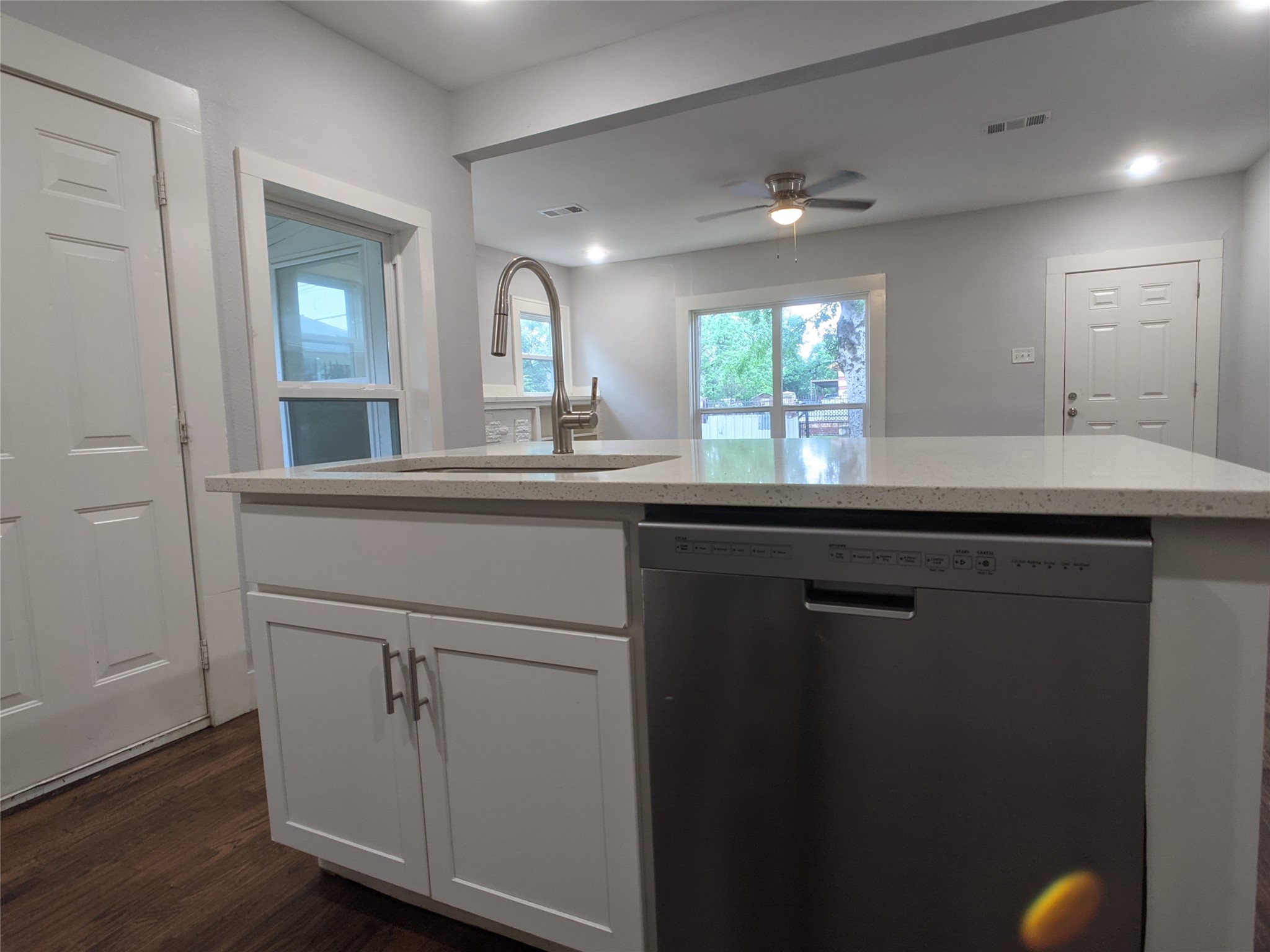 1333 S Fitzhugh Avenue Dallas TX 75223