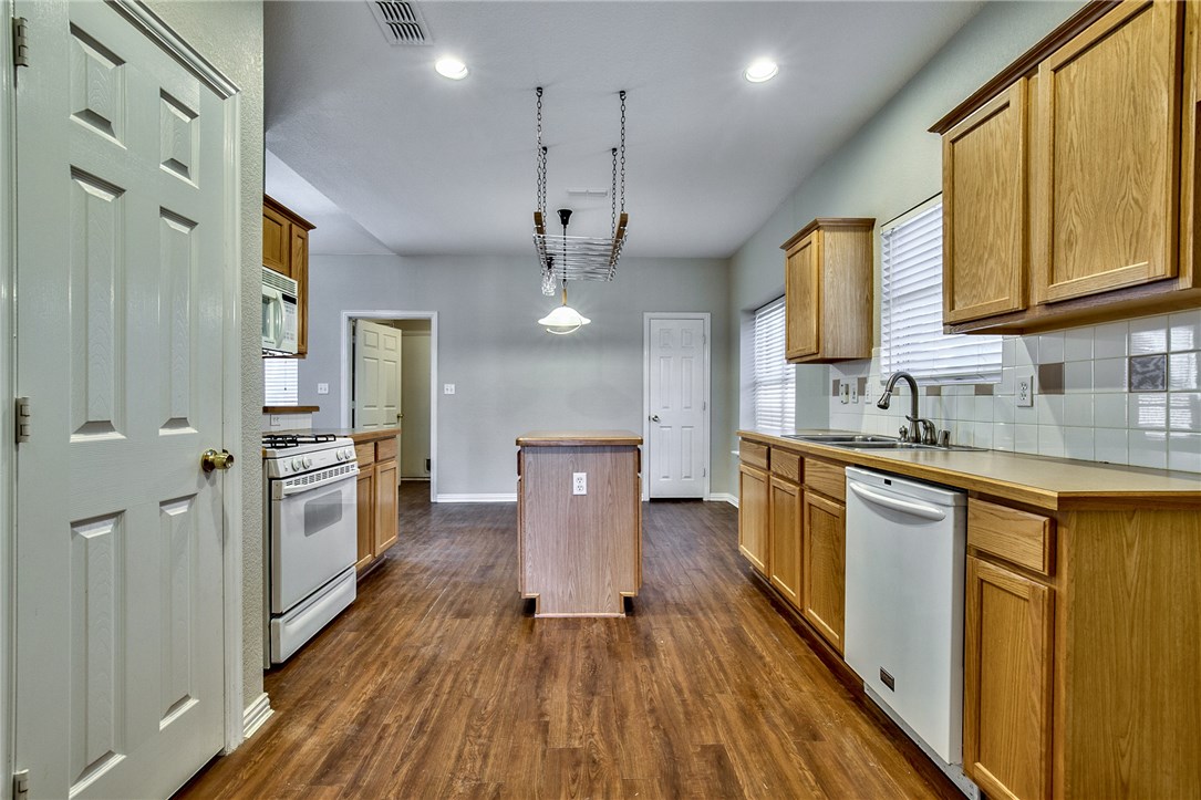 4424 Maple Shade Avenue Sachse TX 75048