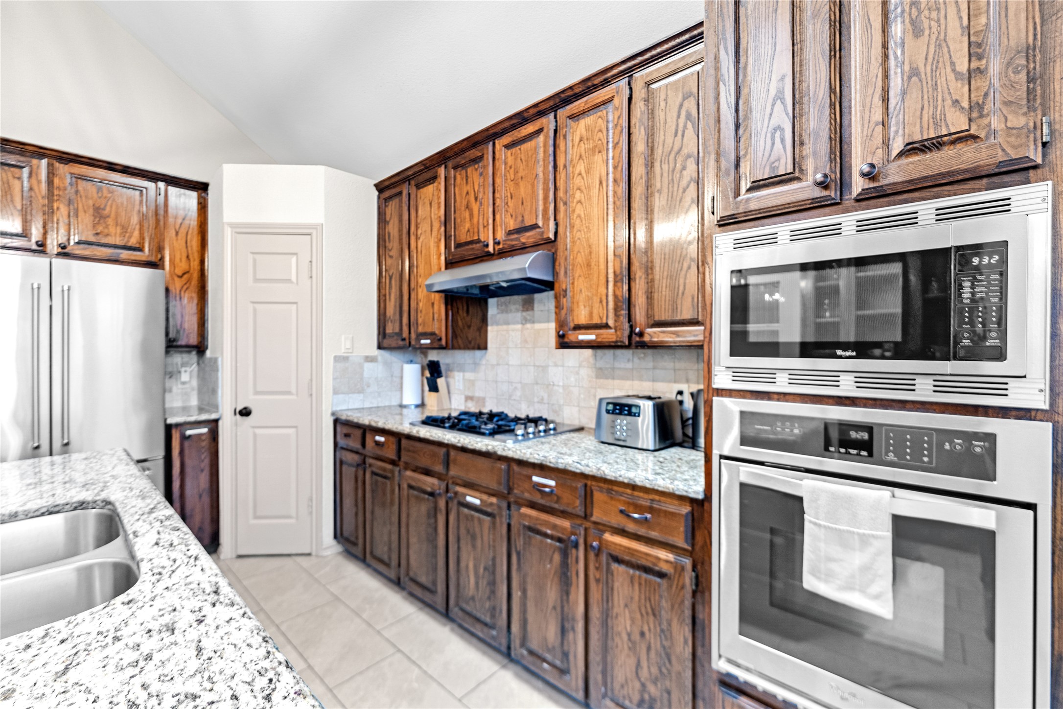5202 Heatherdale Drive Grapevine TX 76051