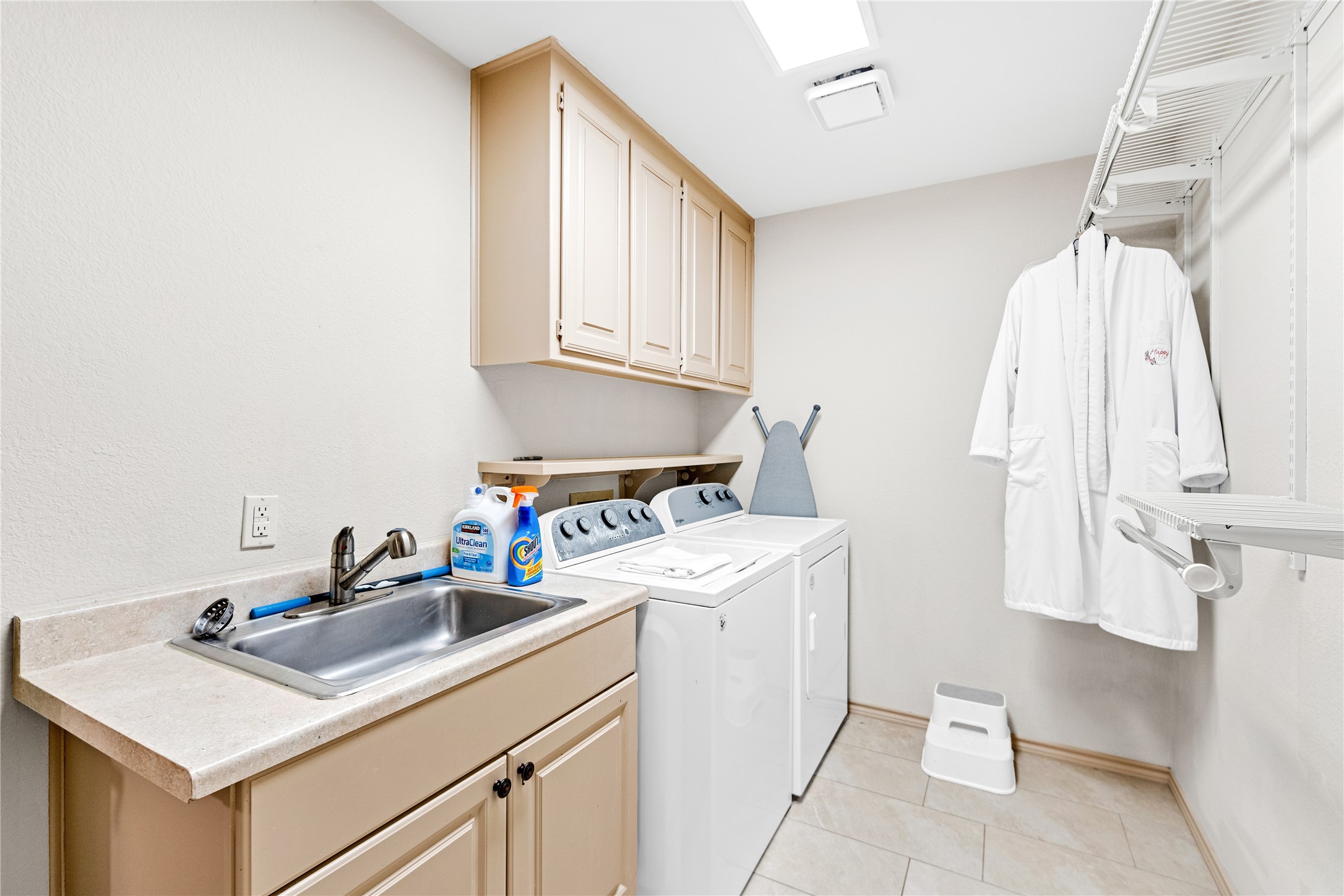 5202 Heatherdale Drive Grapevine TX 76051