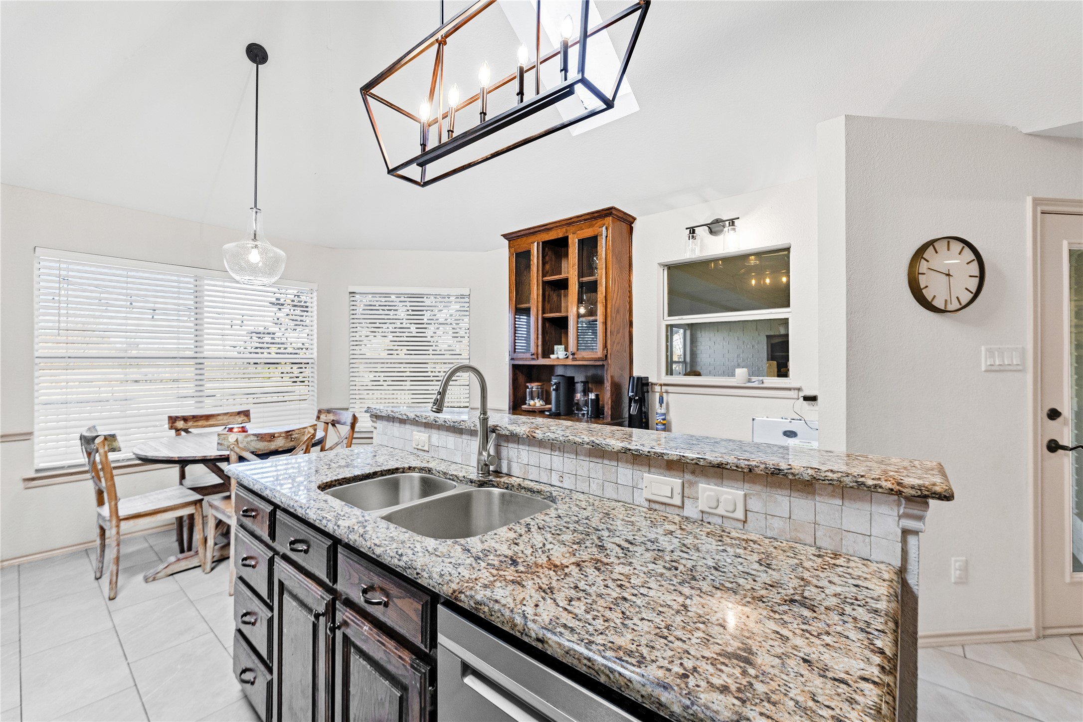 5202 Heatherdale Drive Grapevine TX 76051
