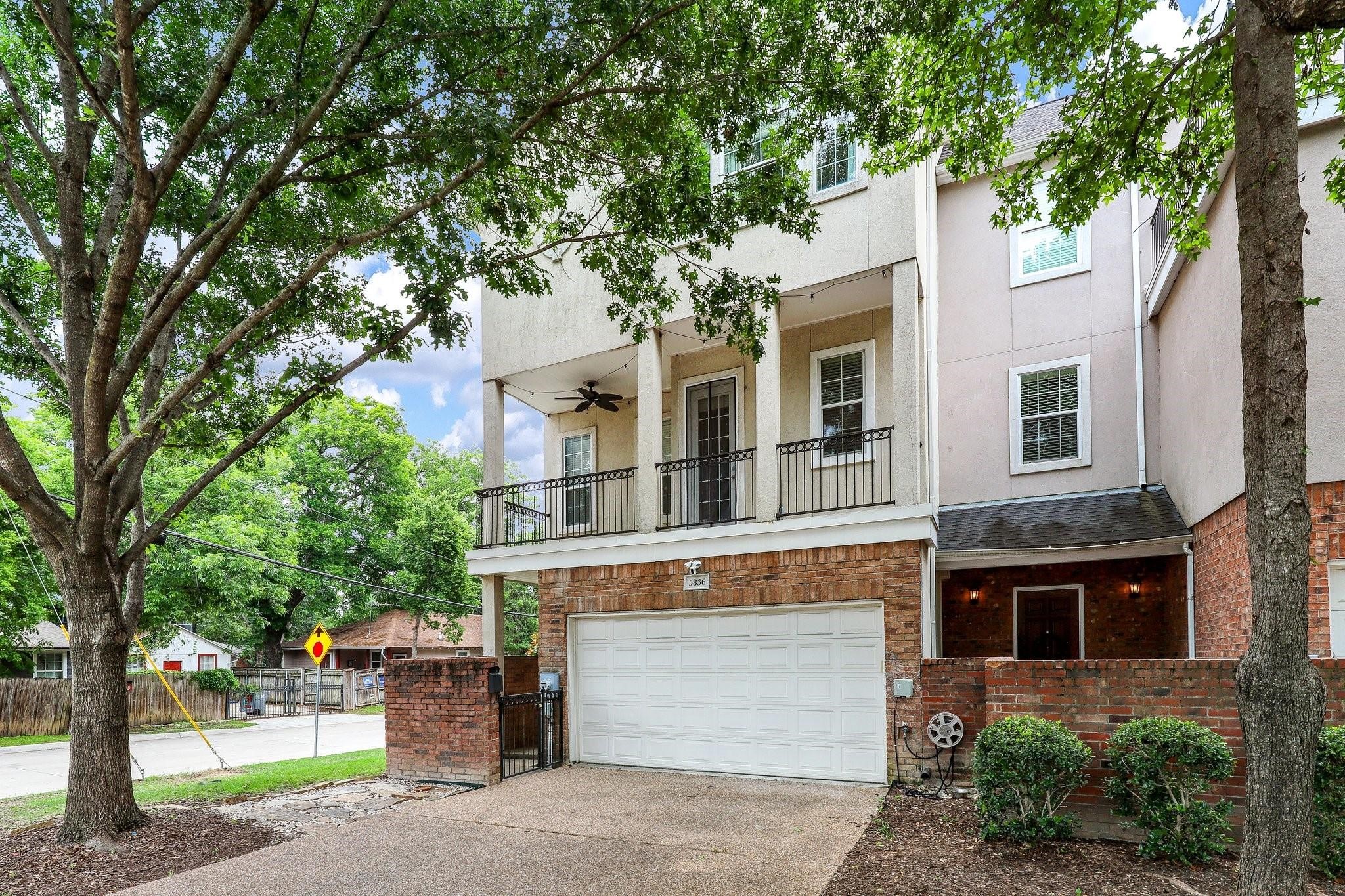 5836 La Vista Drive Dallas TX 75206