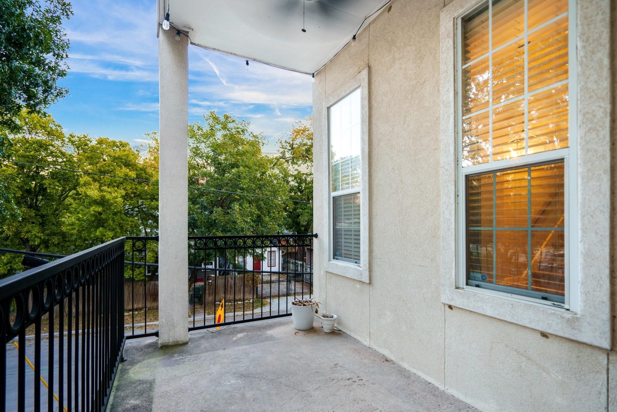5836 La Vista Drive Dallas TX 75206