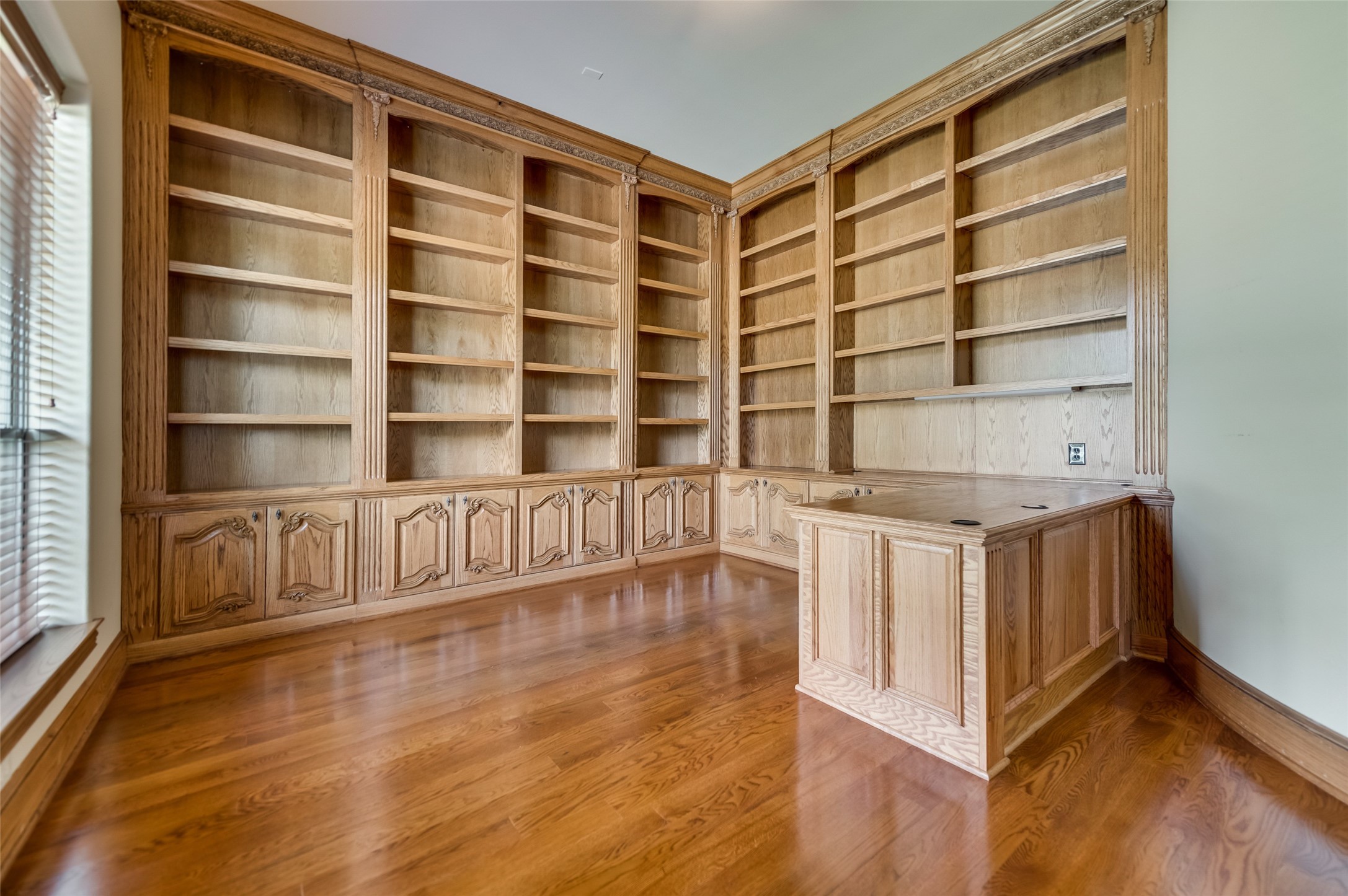 30 Kingsbury Trail Heath TX 75032