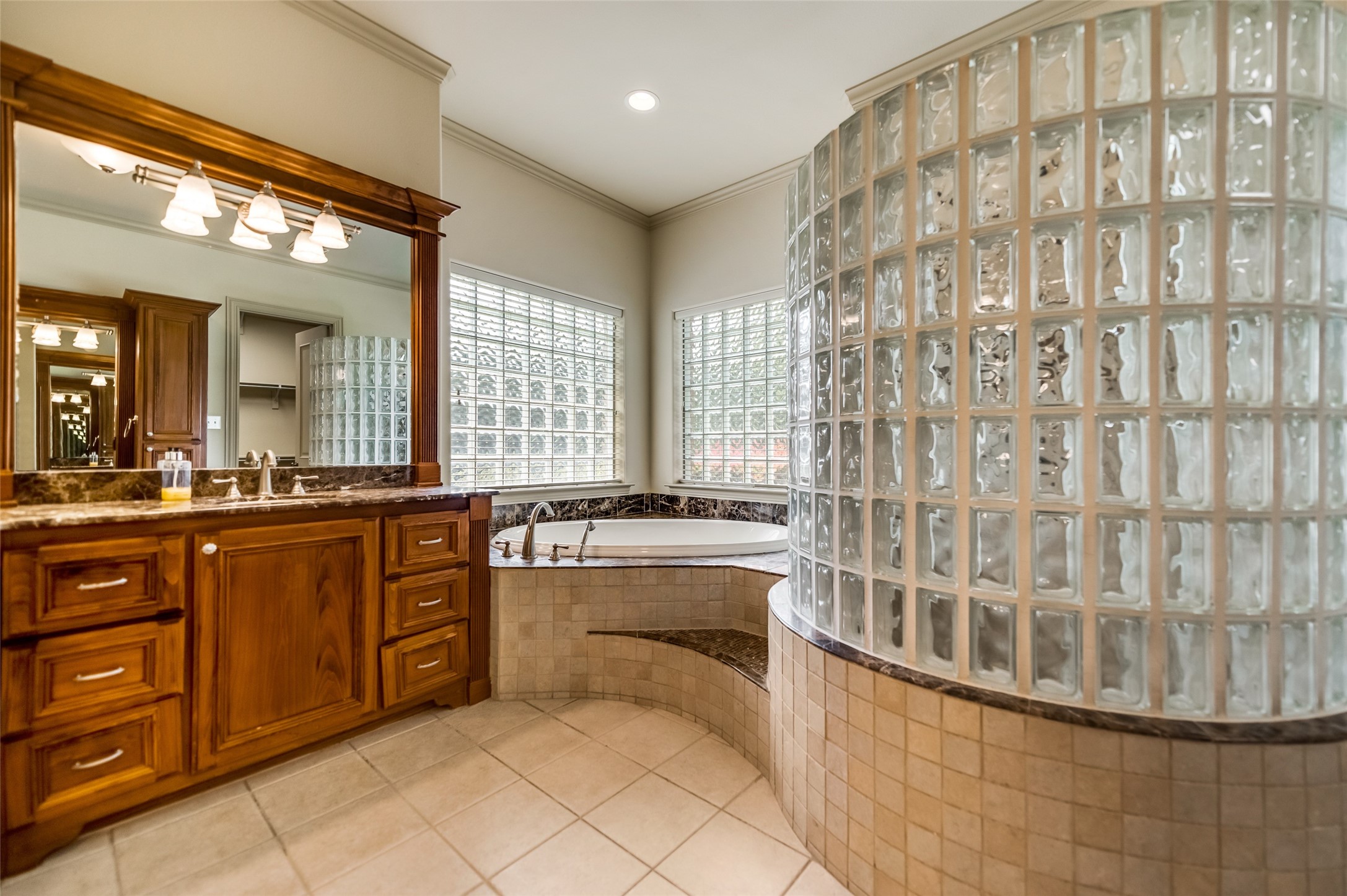 30 Kingsbury Trail Heath TX 75032