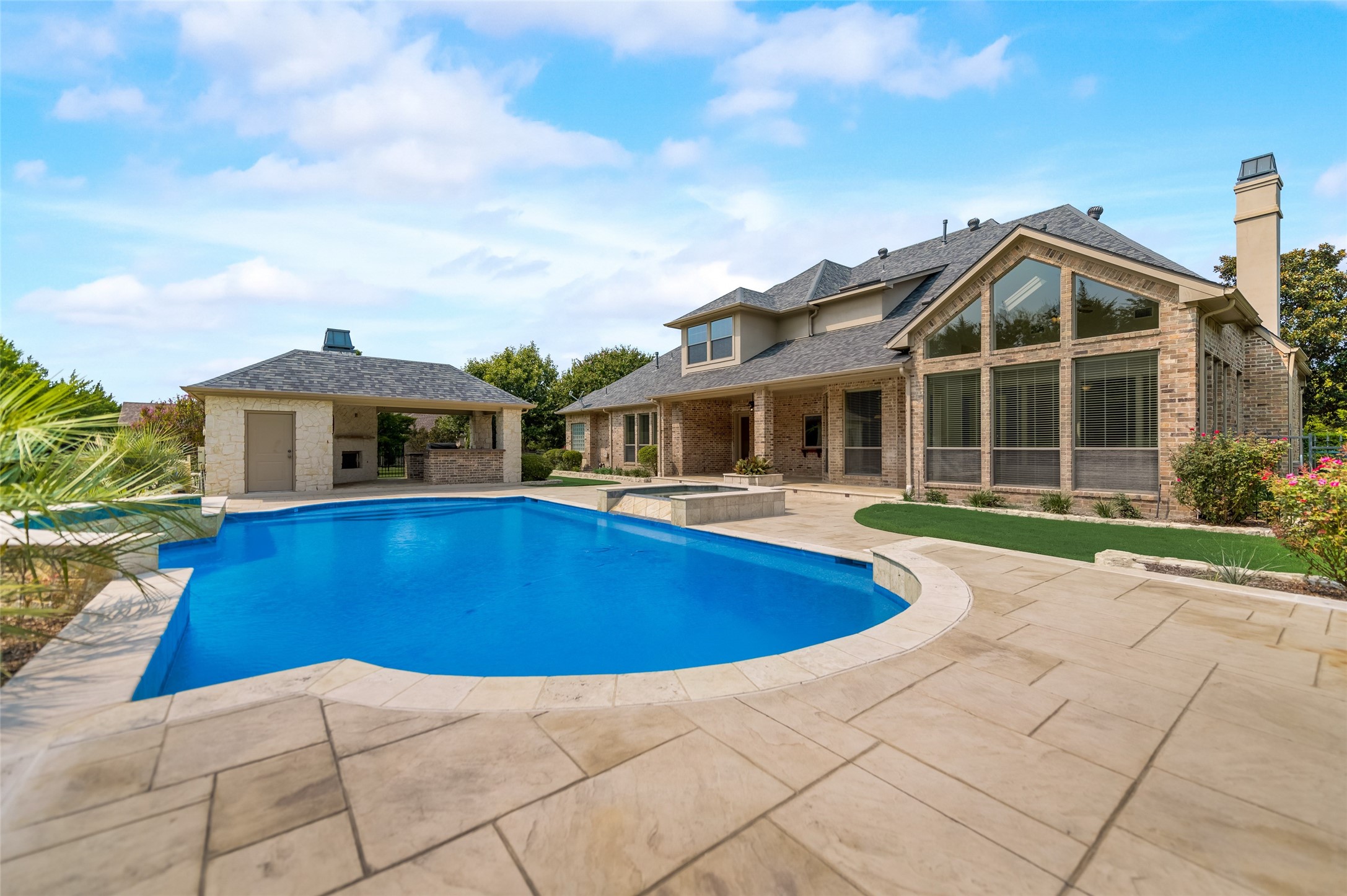 30 Kingsbury Trail Heath TX 75032