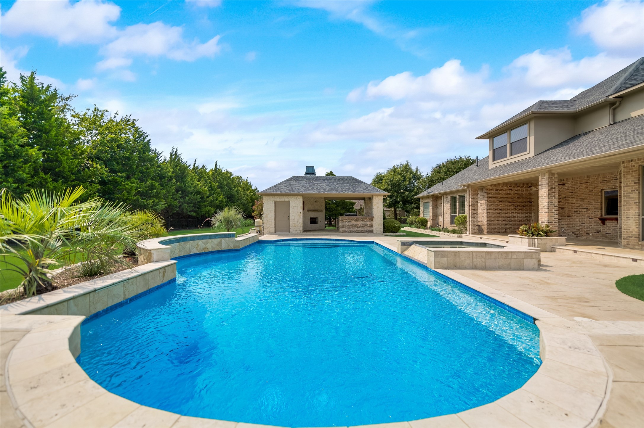 30 Kingsbury Trail Heath TX 75032