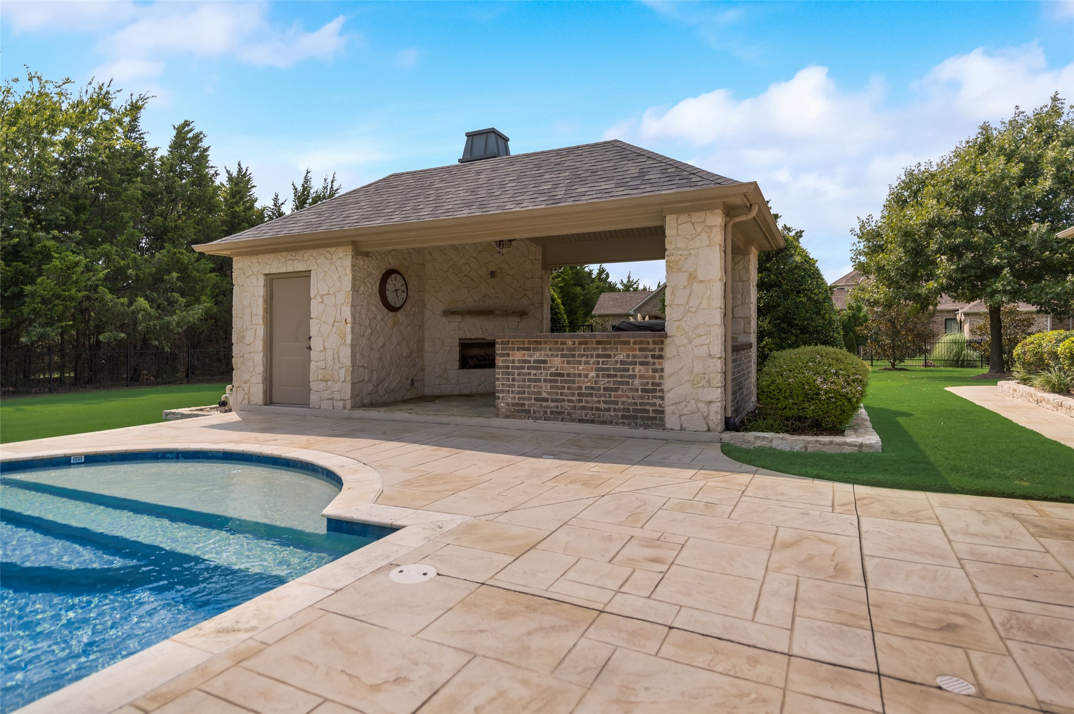 30 Kingsbury Trail Heath TX 75032