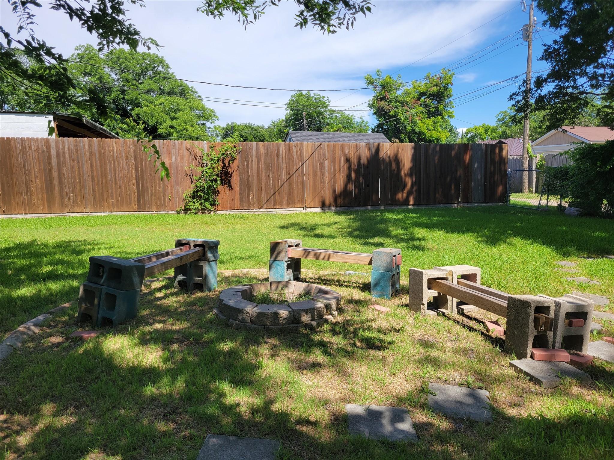 1220 Lewis Drive Garland TX 75041