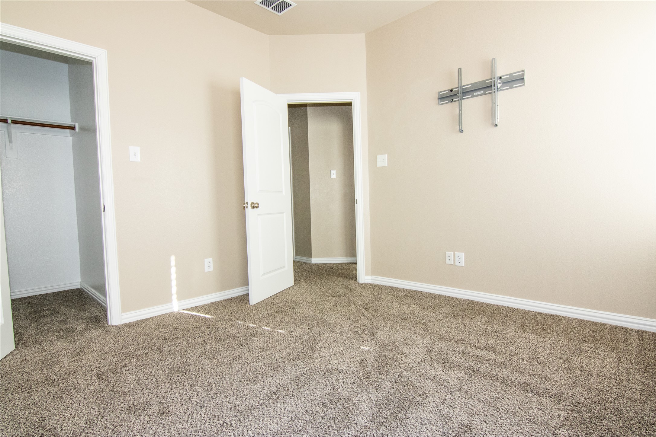 2557 Jacobson Drive Lewisville TX 75067