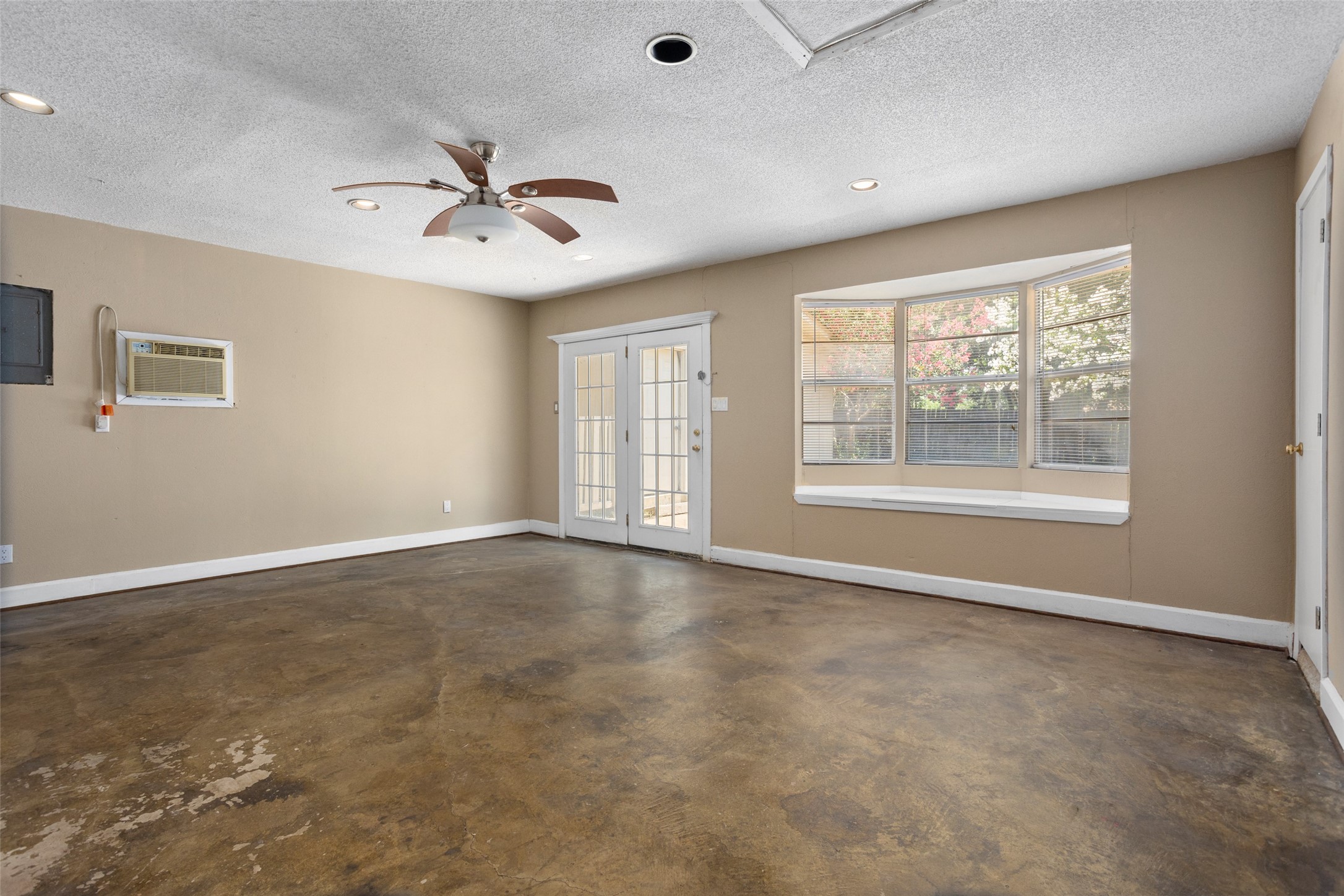 6948 Valhalla Road Fort Worth TX 76116