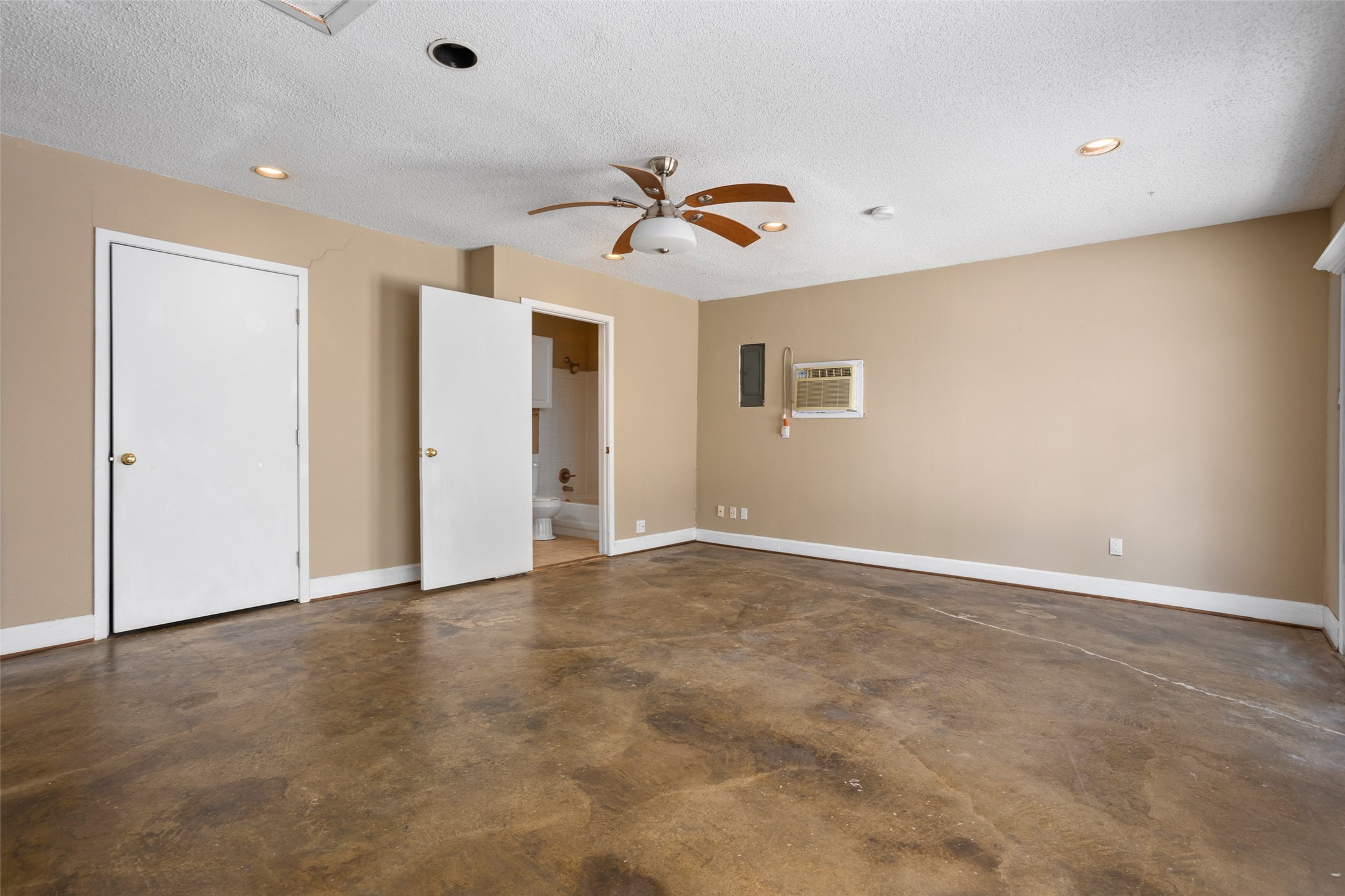6948 Valhalla Road Fort Worth TX 76116