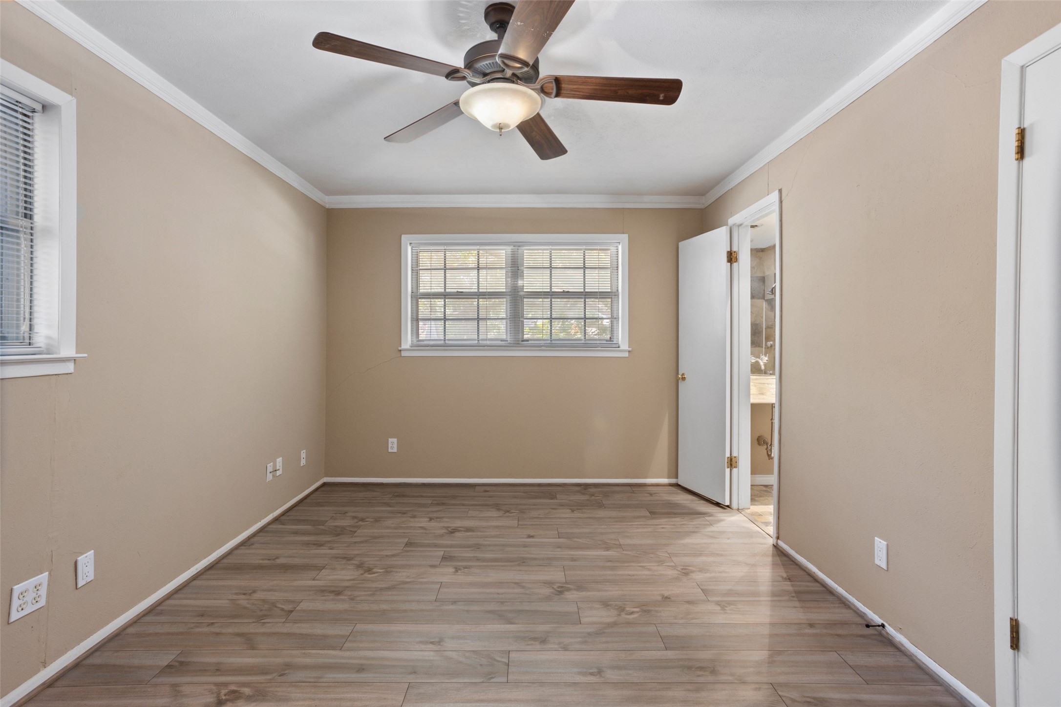 6948 Valhalla Road Fort Worth TX 76116