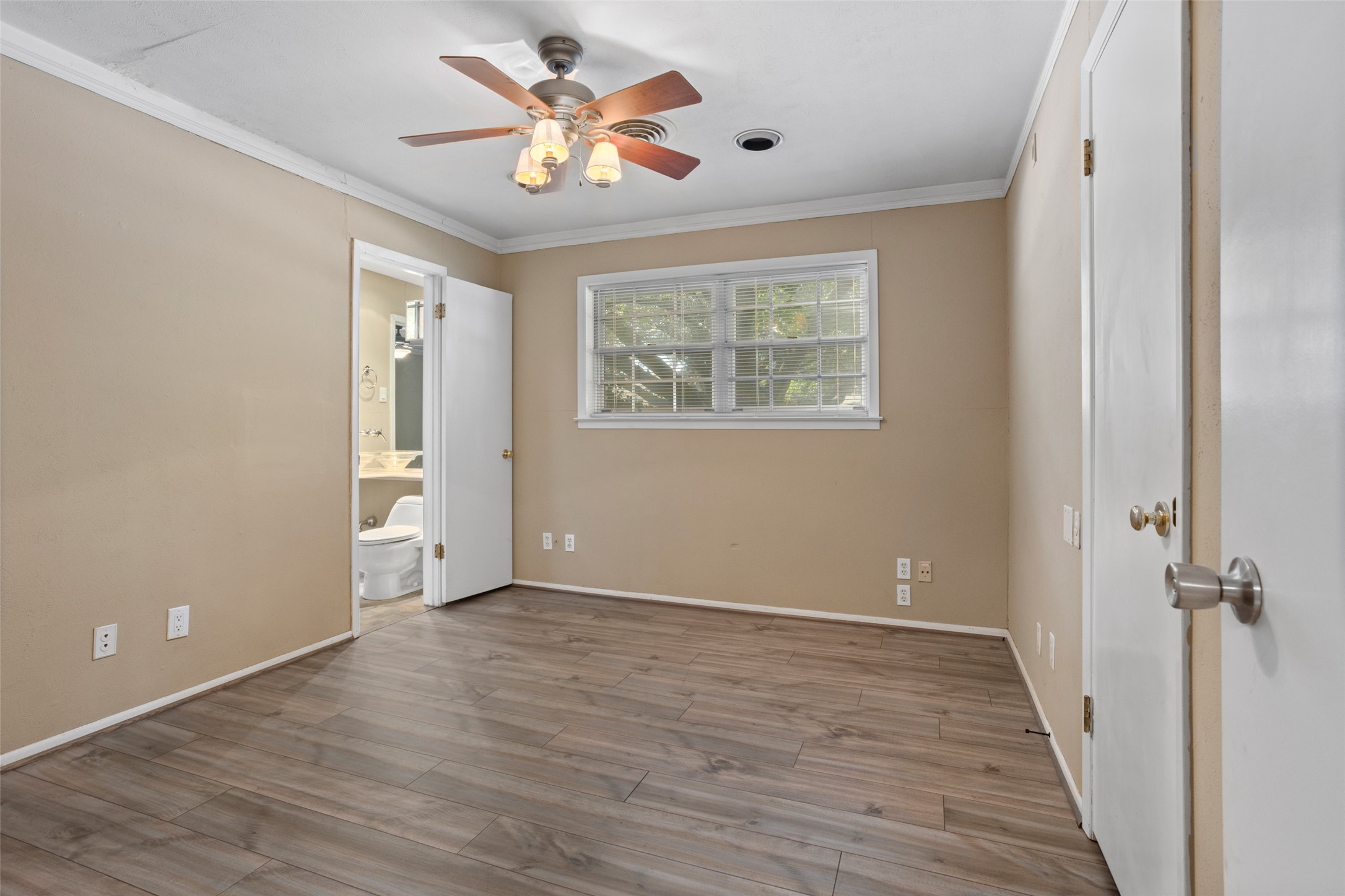 6948 Valhalla Road Fort Worth TX 76116
