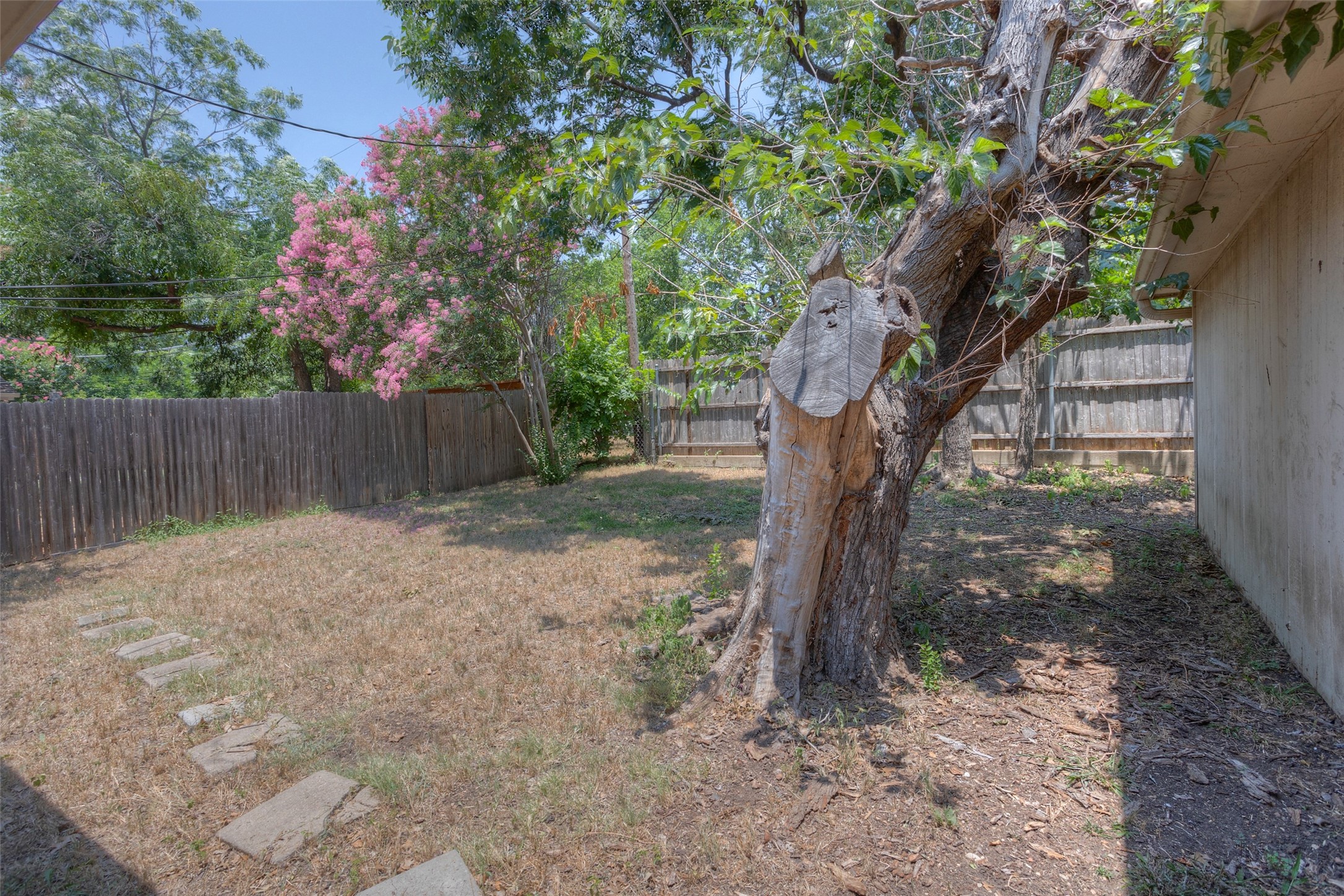 6948 Valhalla Road Fort Worth TX 76116