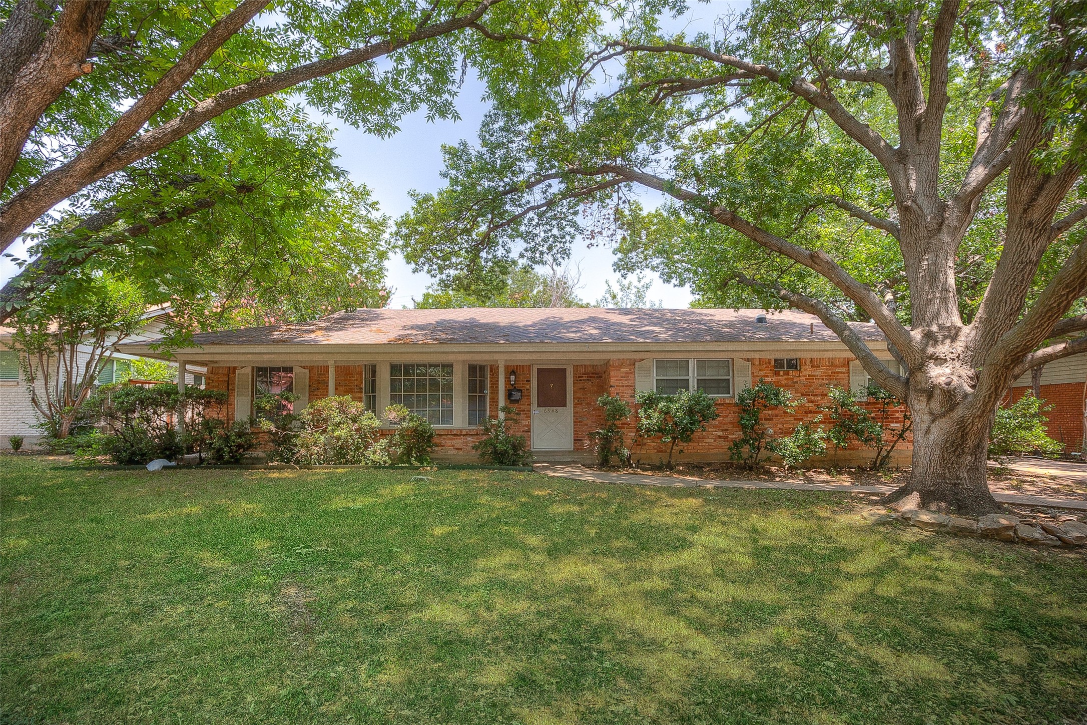6948 Valhalla Road Fort Worth TX 76116