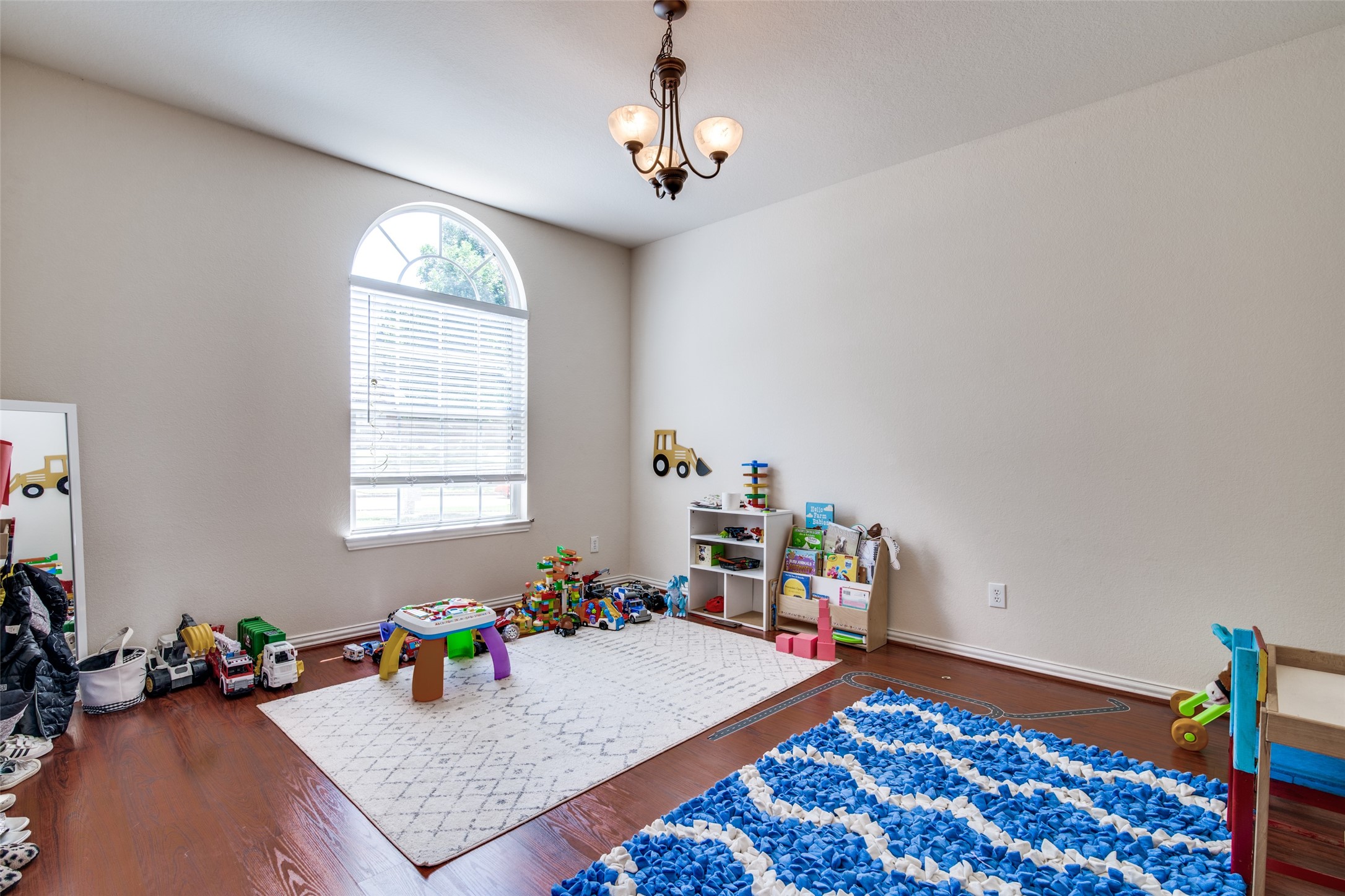 4323 Kettering Drive Garland TX 75043