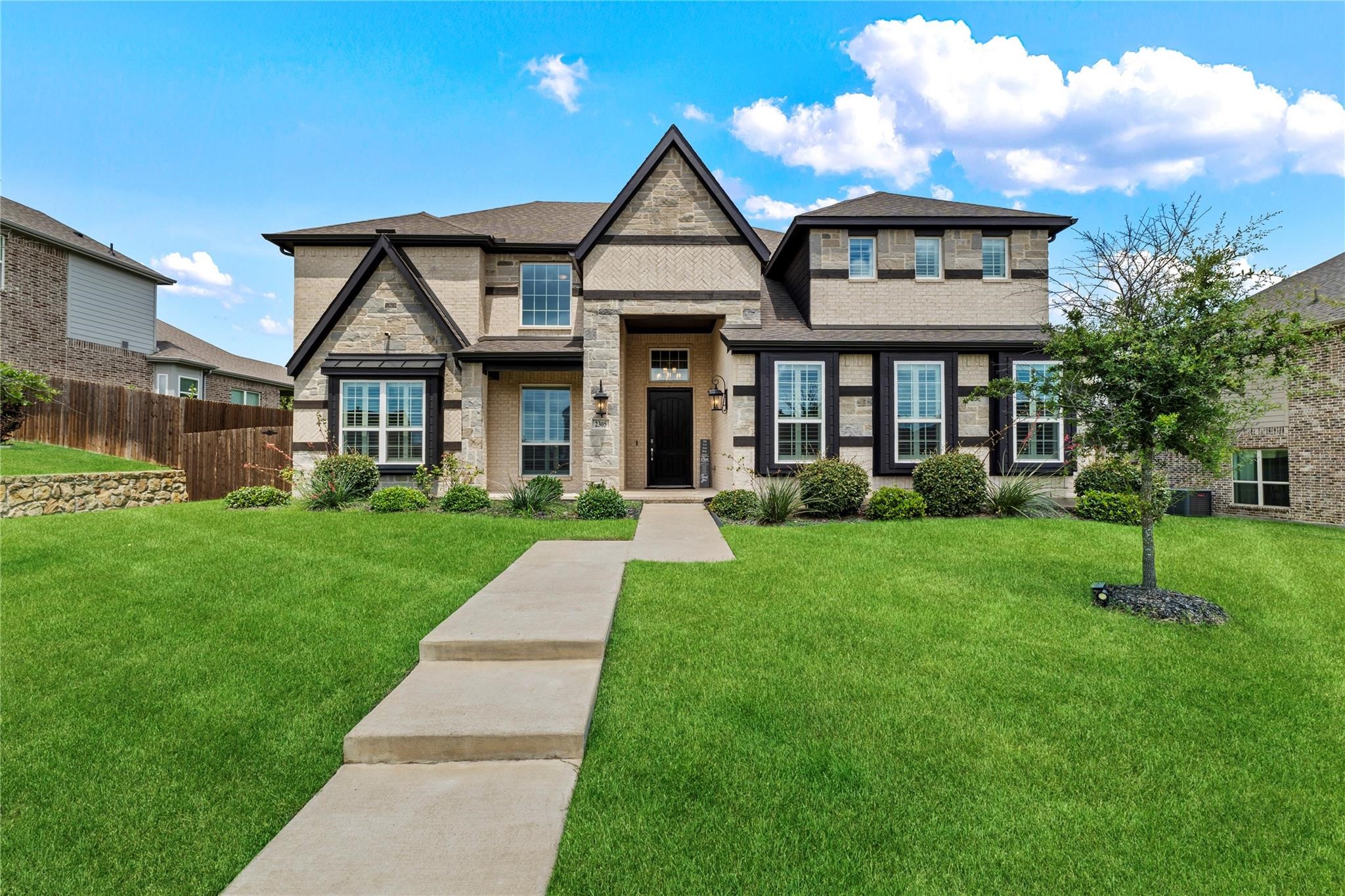 2305 Hickey Drive Garland TX 75043