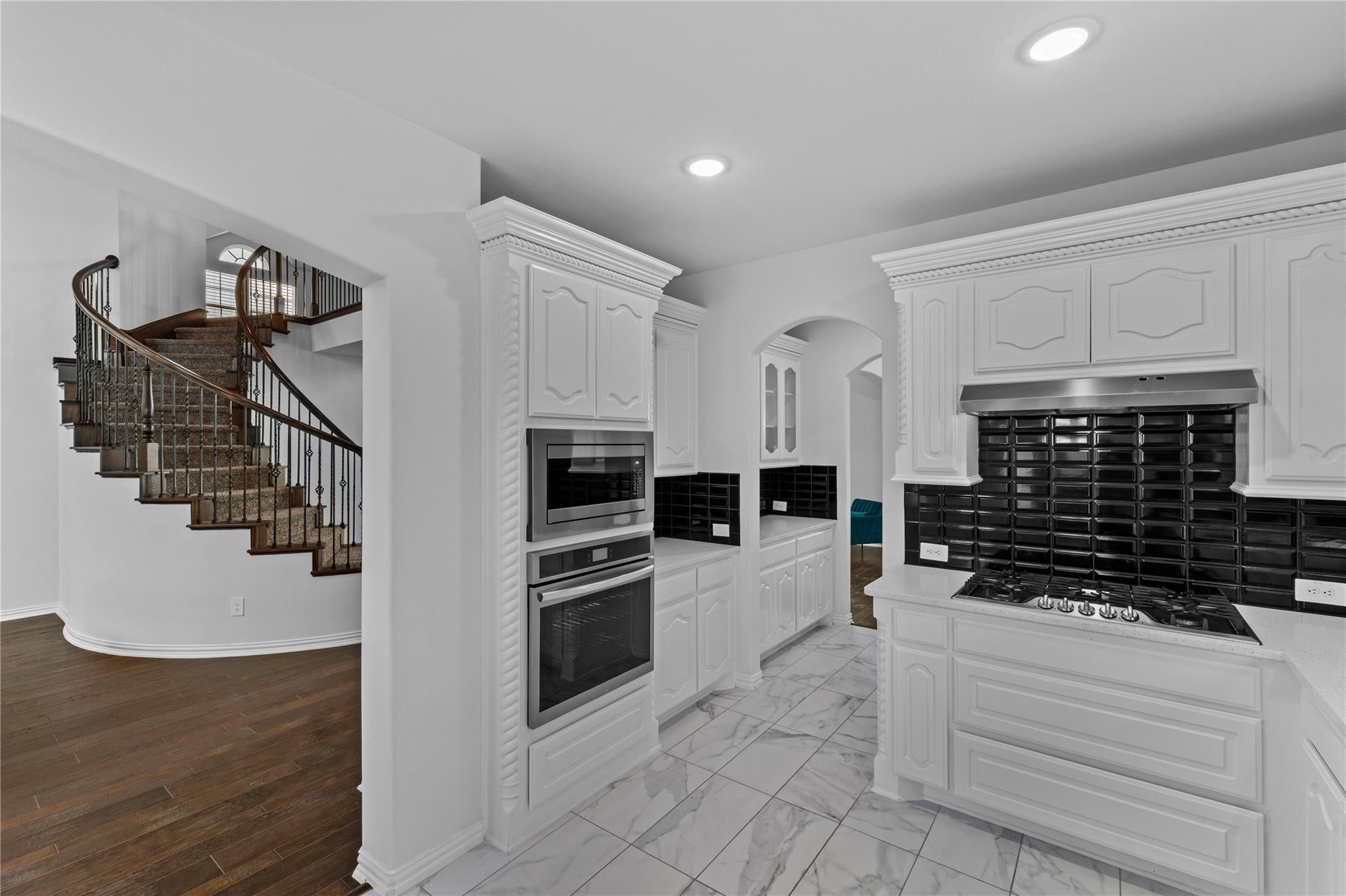 2305 Hickey Drive Garland TX 75043