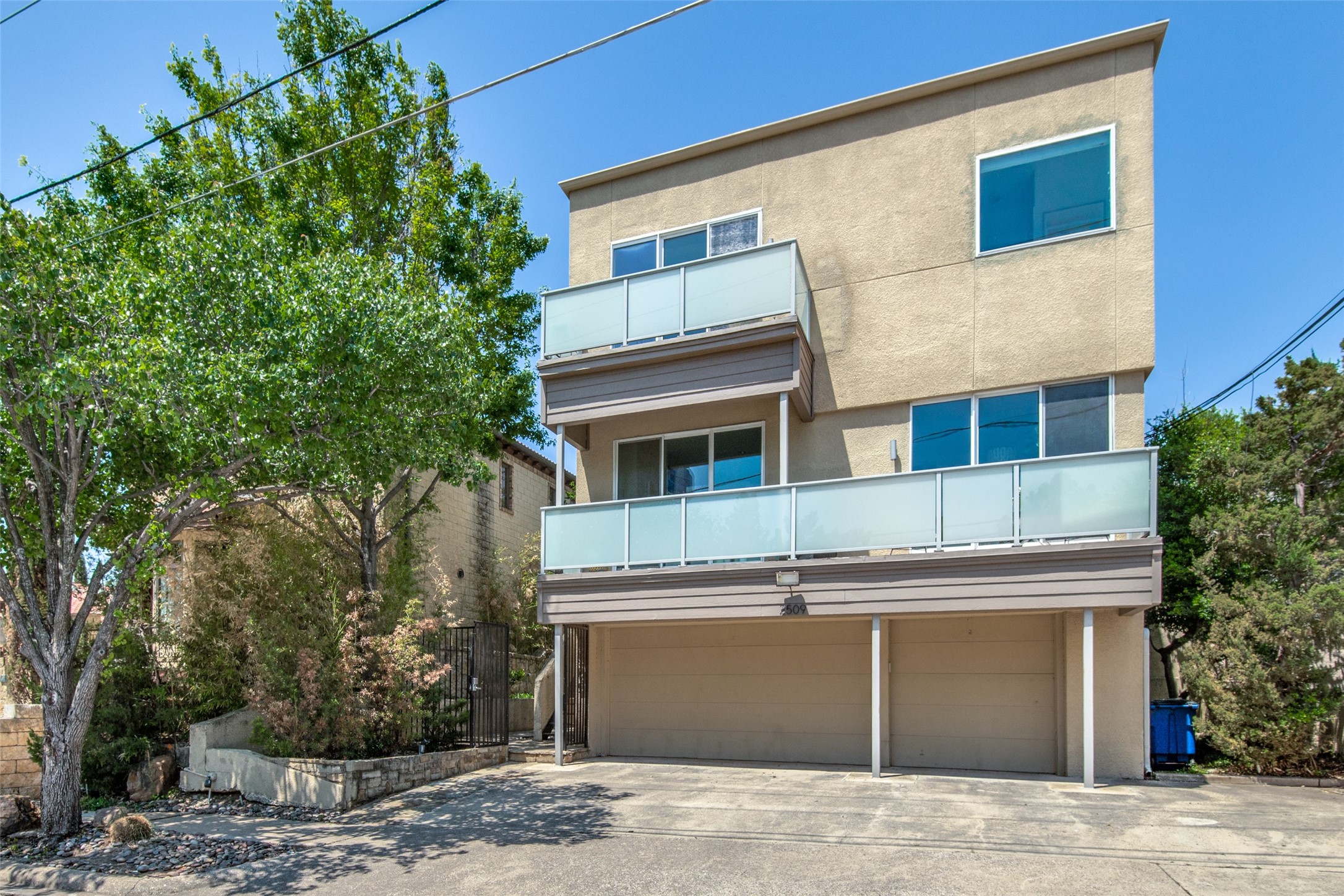 2509 Welborn Street Dallas TX 75219