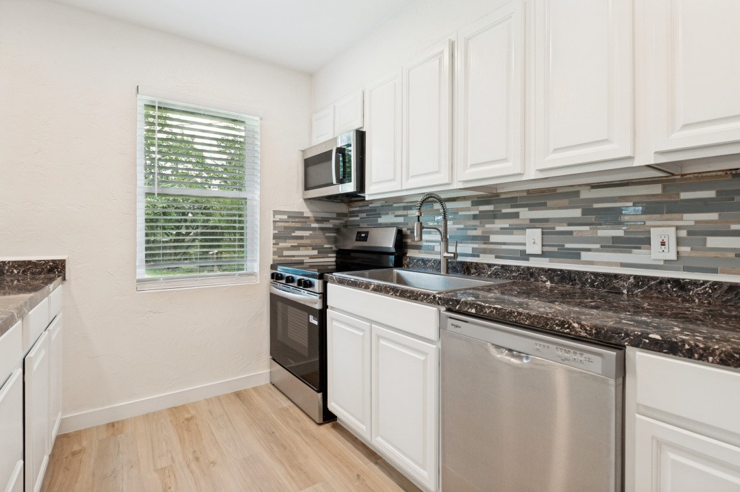 109 Sunset Drive Euless TX 76040
