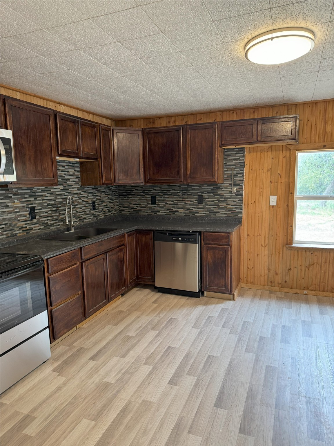 4323 N Us Highway 287 Alvord TX 76225