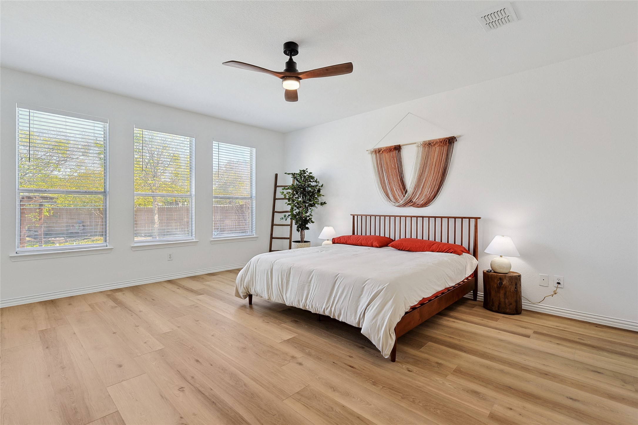 5615 Teal Court Sachse TX 75048