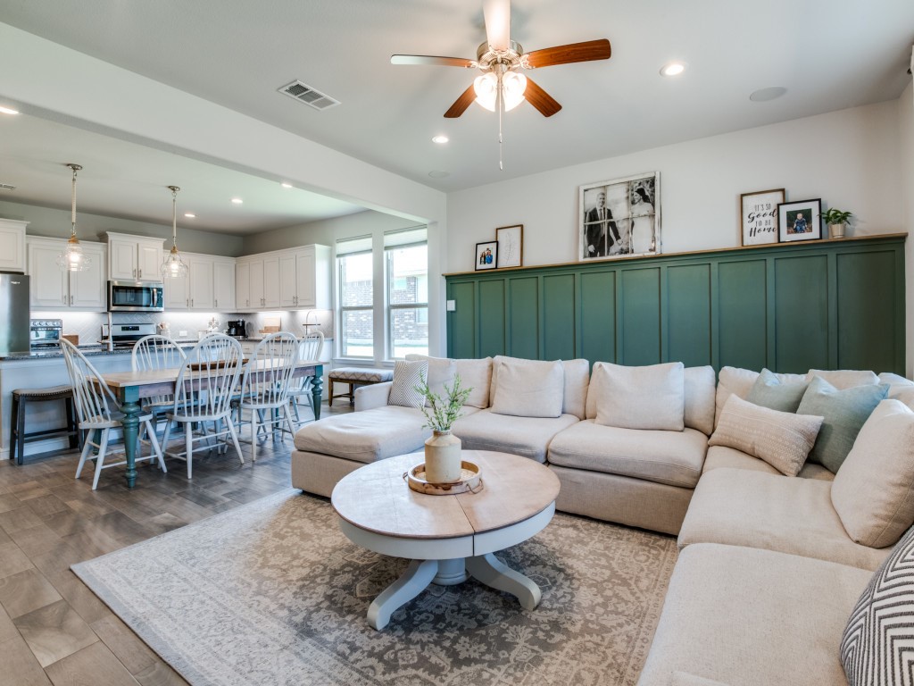 1519 Sheridyn Lane Krum TX 76249