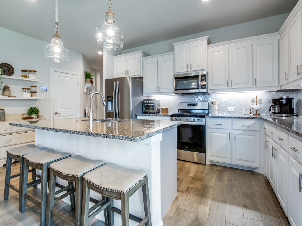 1519 Sheridyn Lane Krum TX 76249