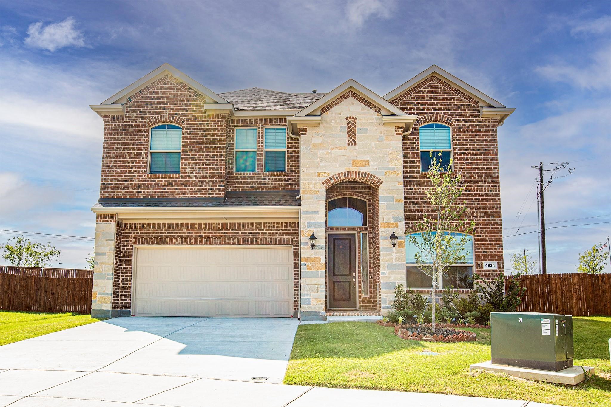 4924 Dewy Rose Lane Fort Worth TX 76244