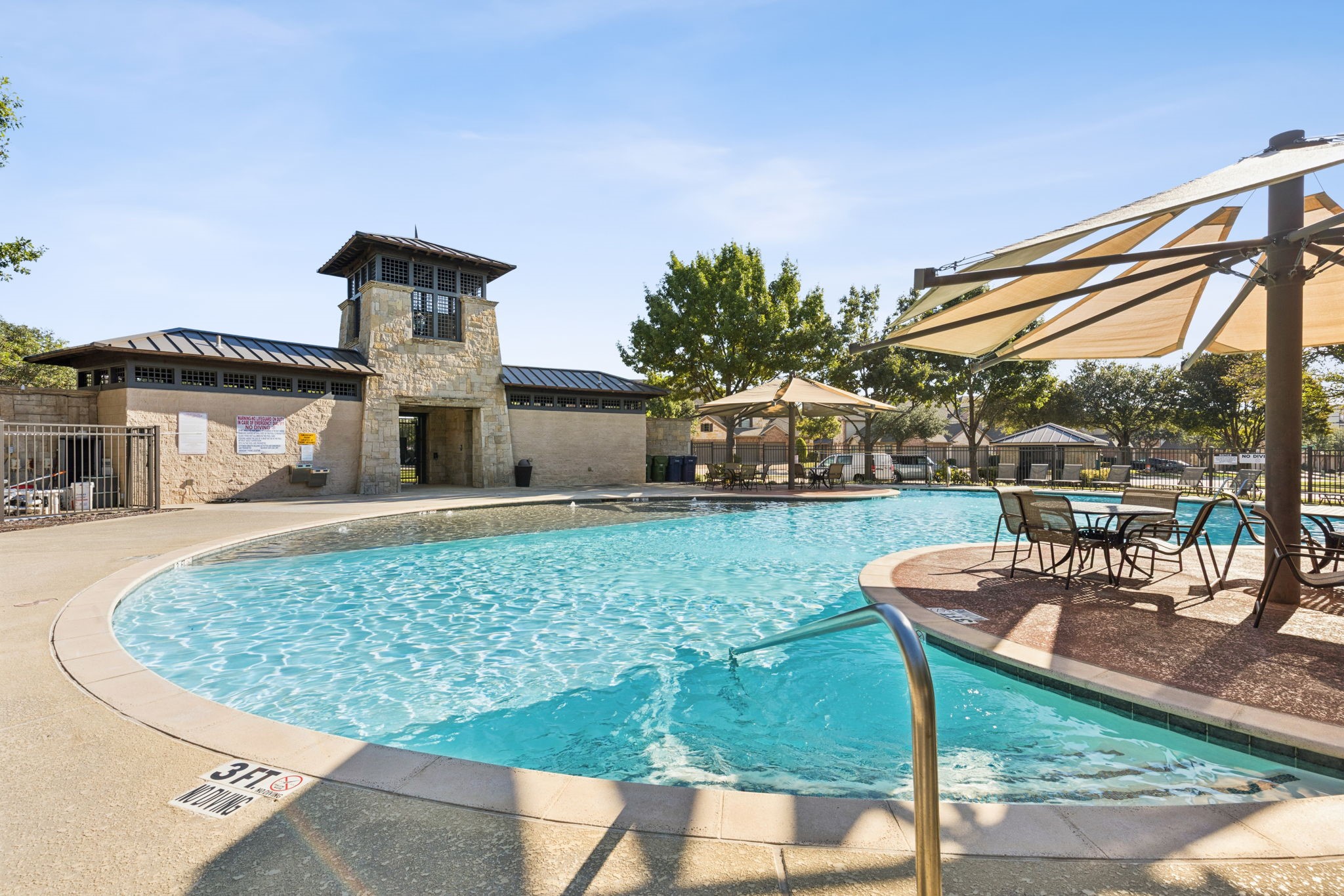 6210 Eagle Nest Garland TX 75044
