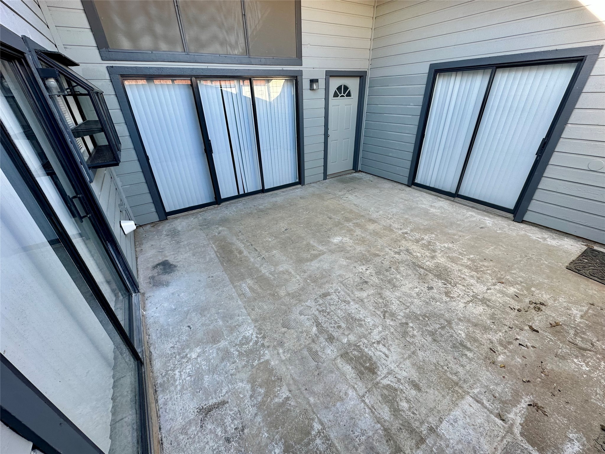 644 Bellaire Drive Hurst TX 76053