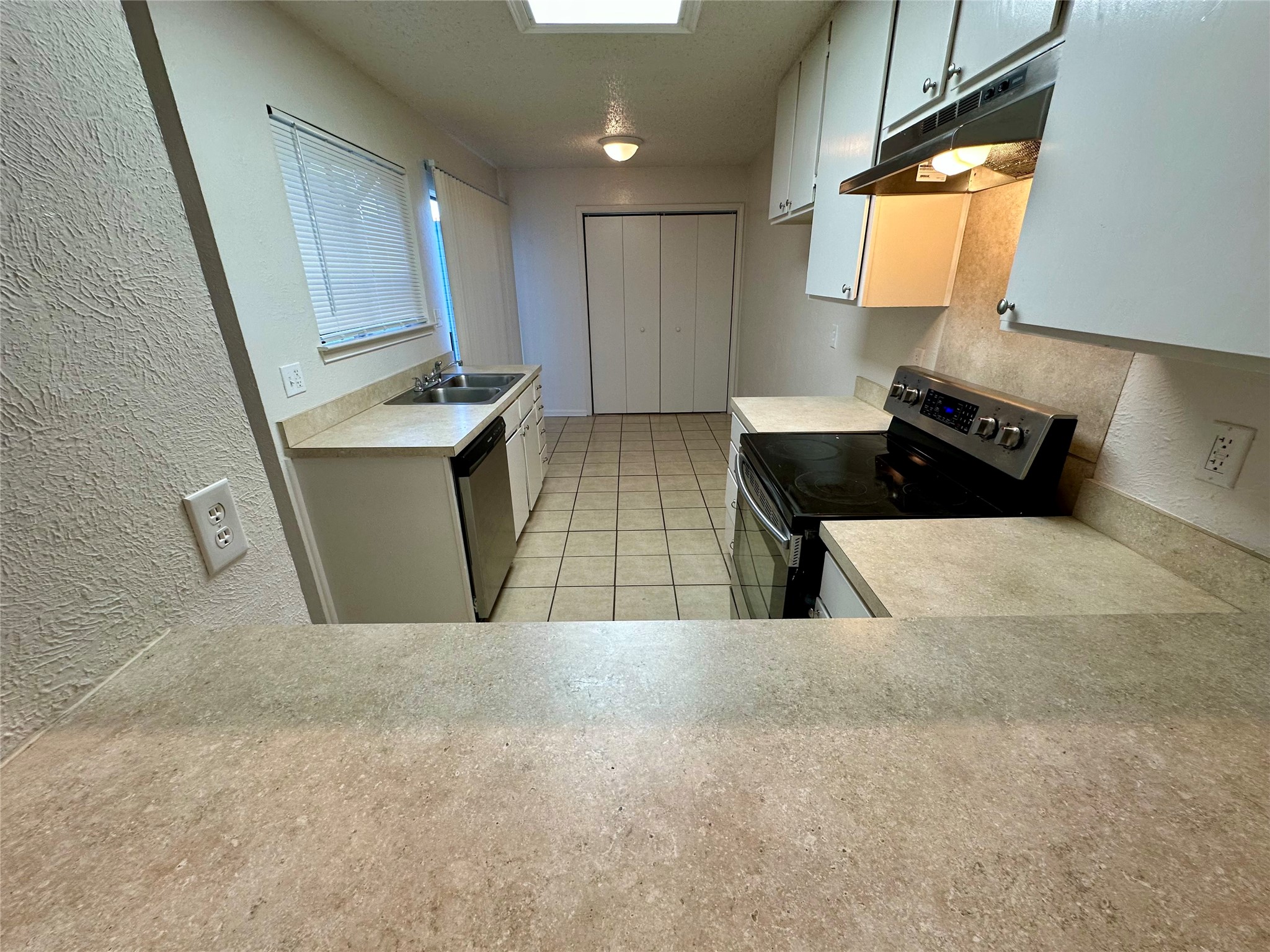 644 Bellaire Drive Hurst TX 76053