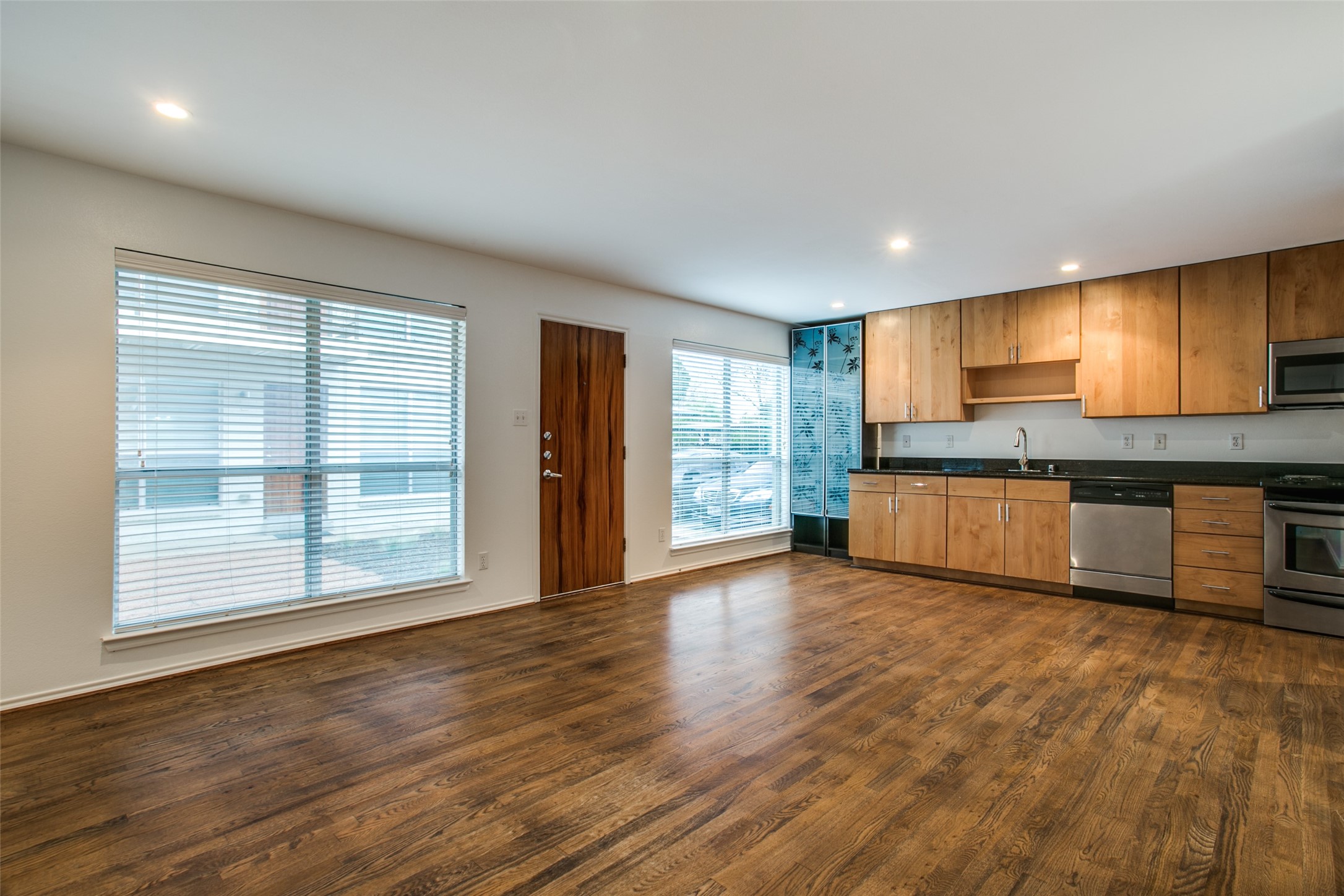 4616 W Lovers Lane Dallas TX 75209