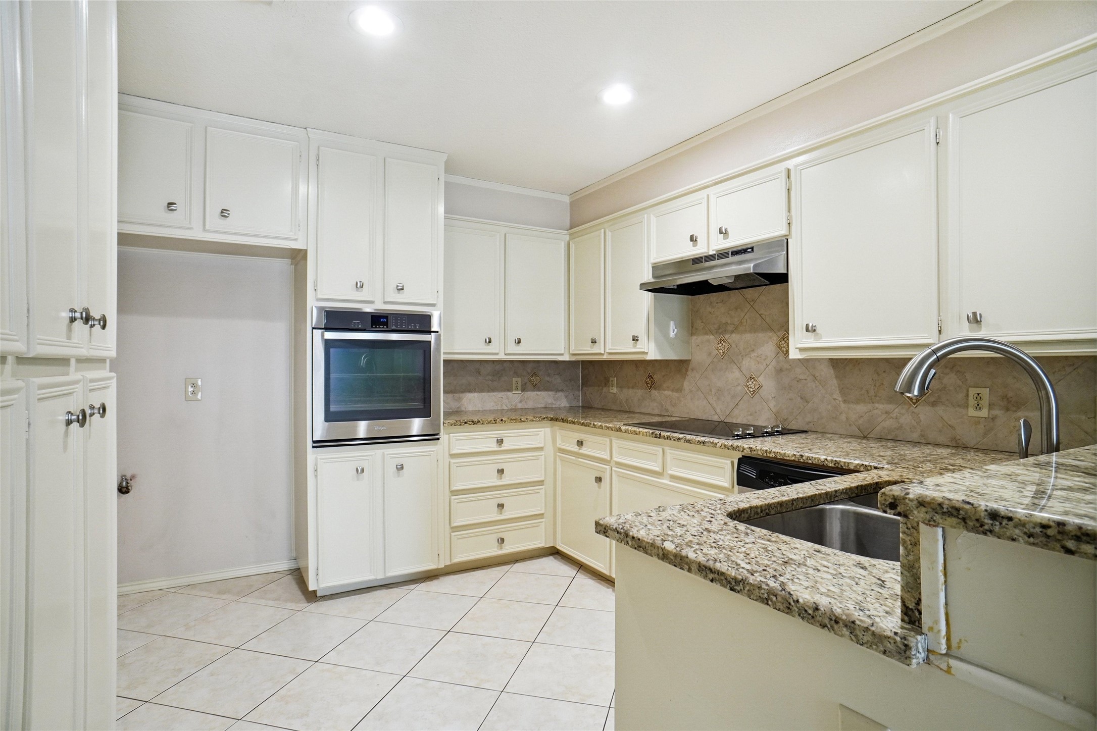 4857 Ledgestone Court Fort Worth TX 76132