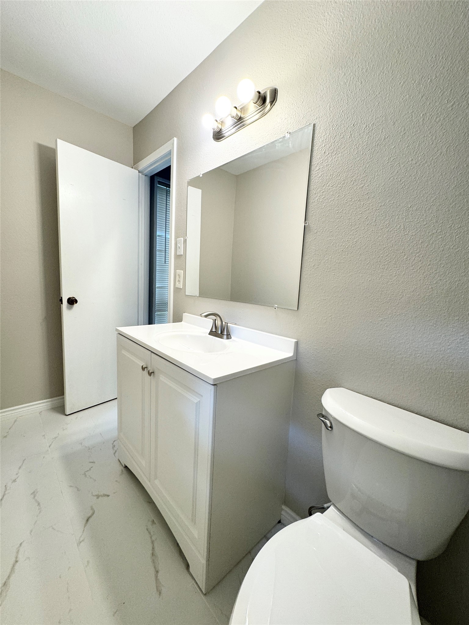10415 Losa Drive Dallas TX 75218