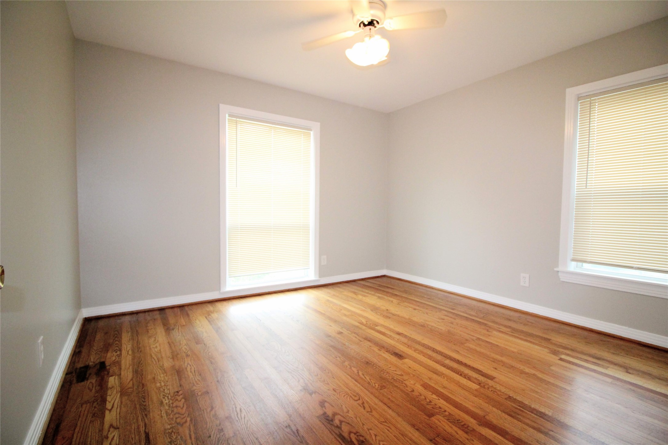 10415 Losa Drive Dallas TX 75218