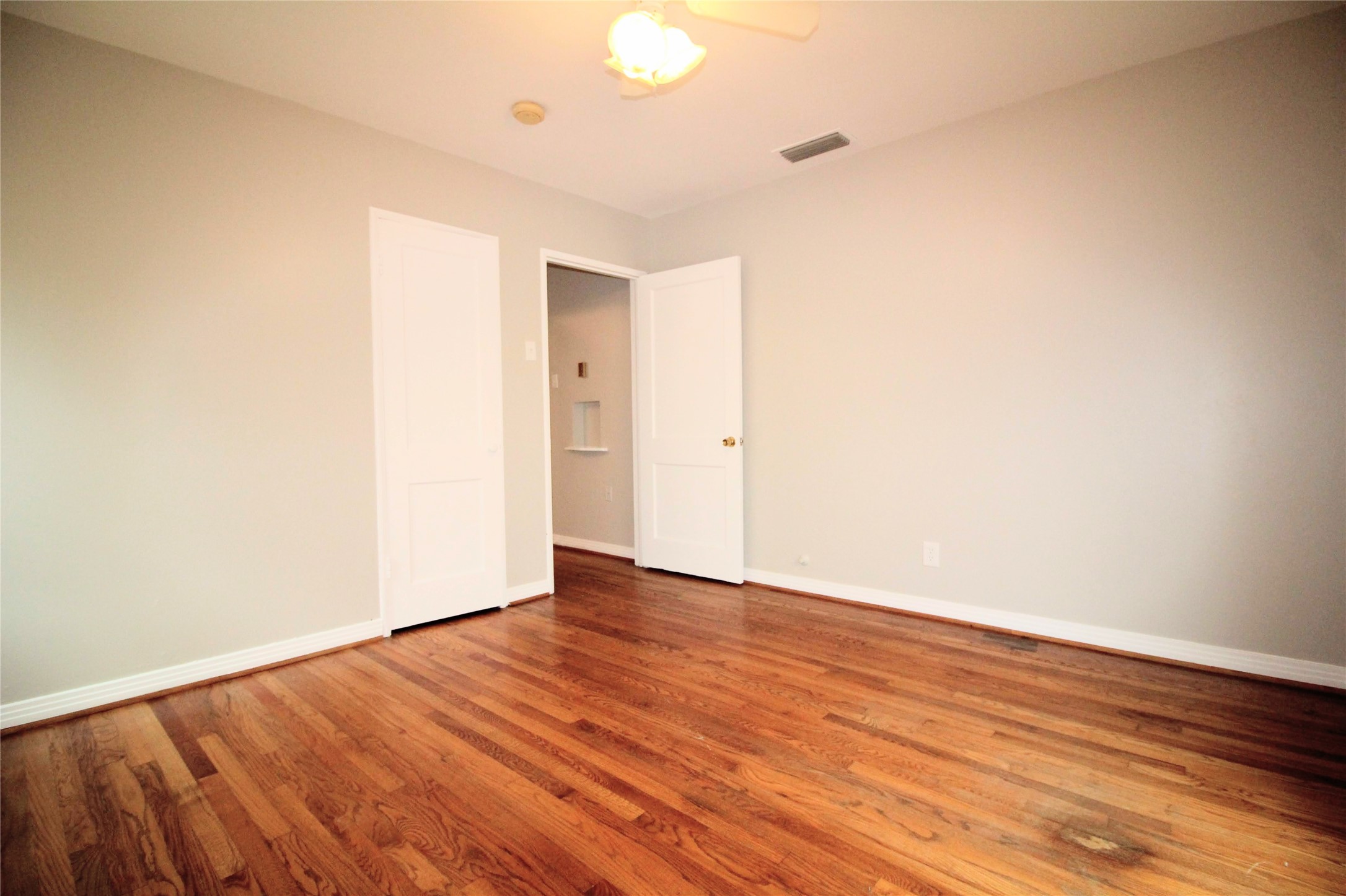 10415 Losa Drive Dallas TX 75218