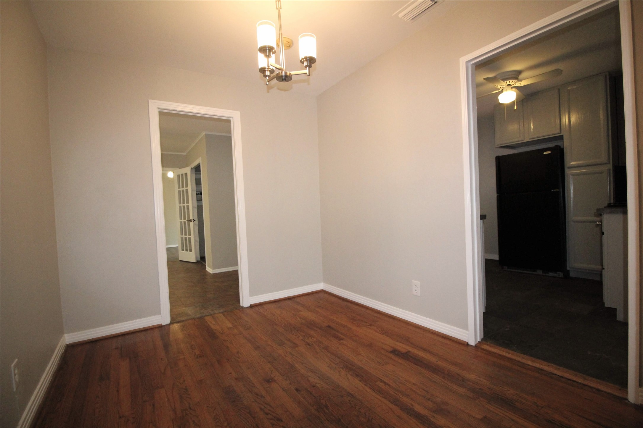 10415 Losa Drive Dallas TX 75218