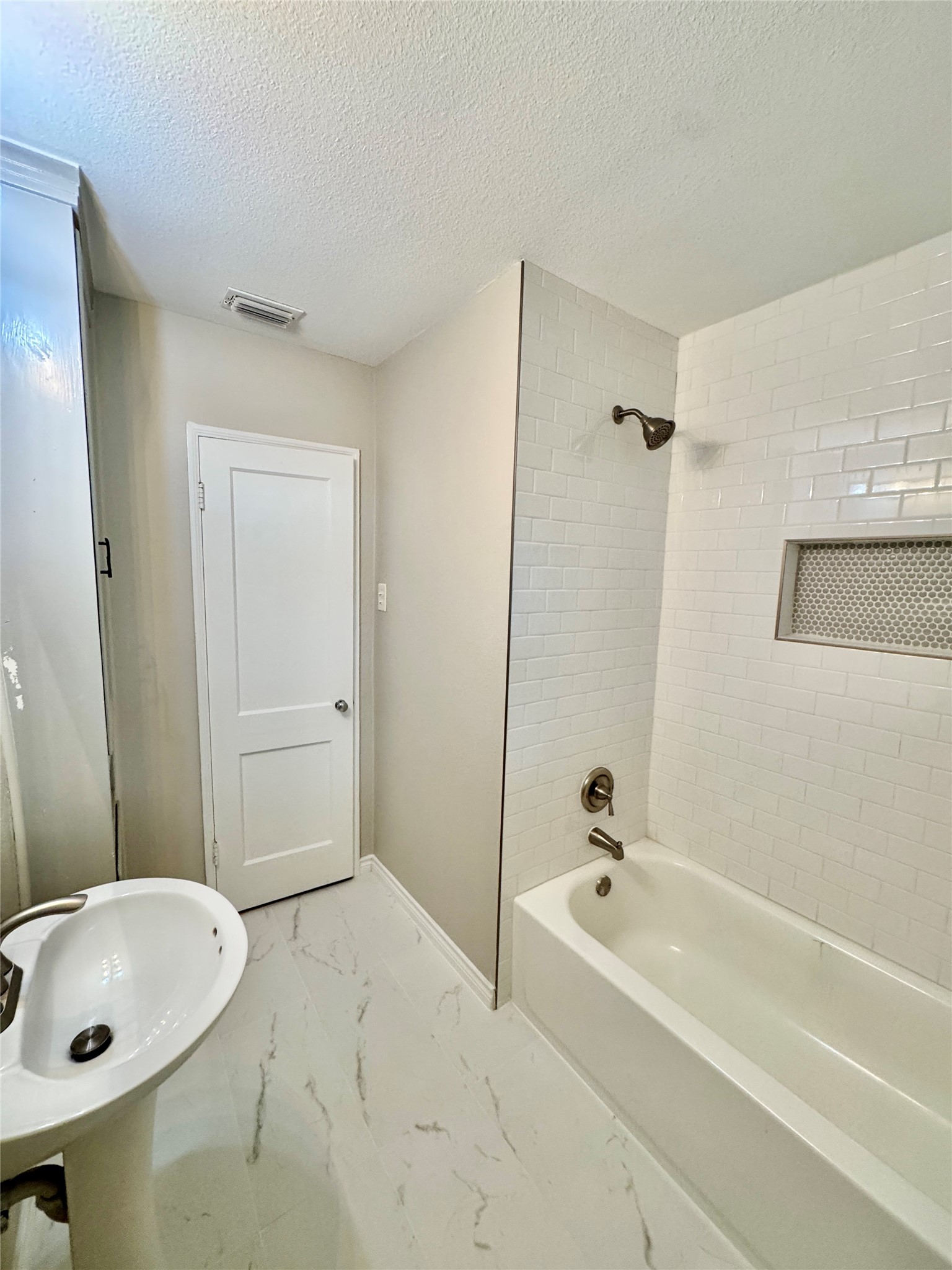 10415 Losa Drive Dallas TX 75218