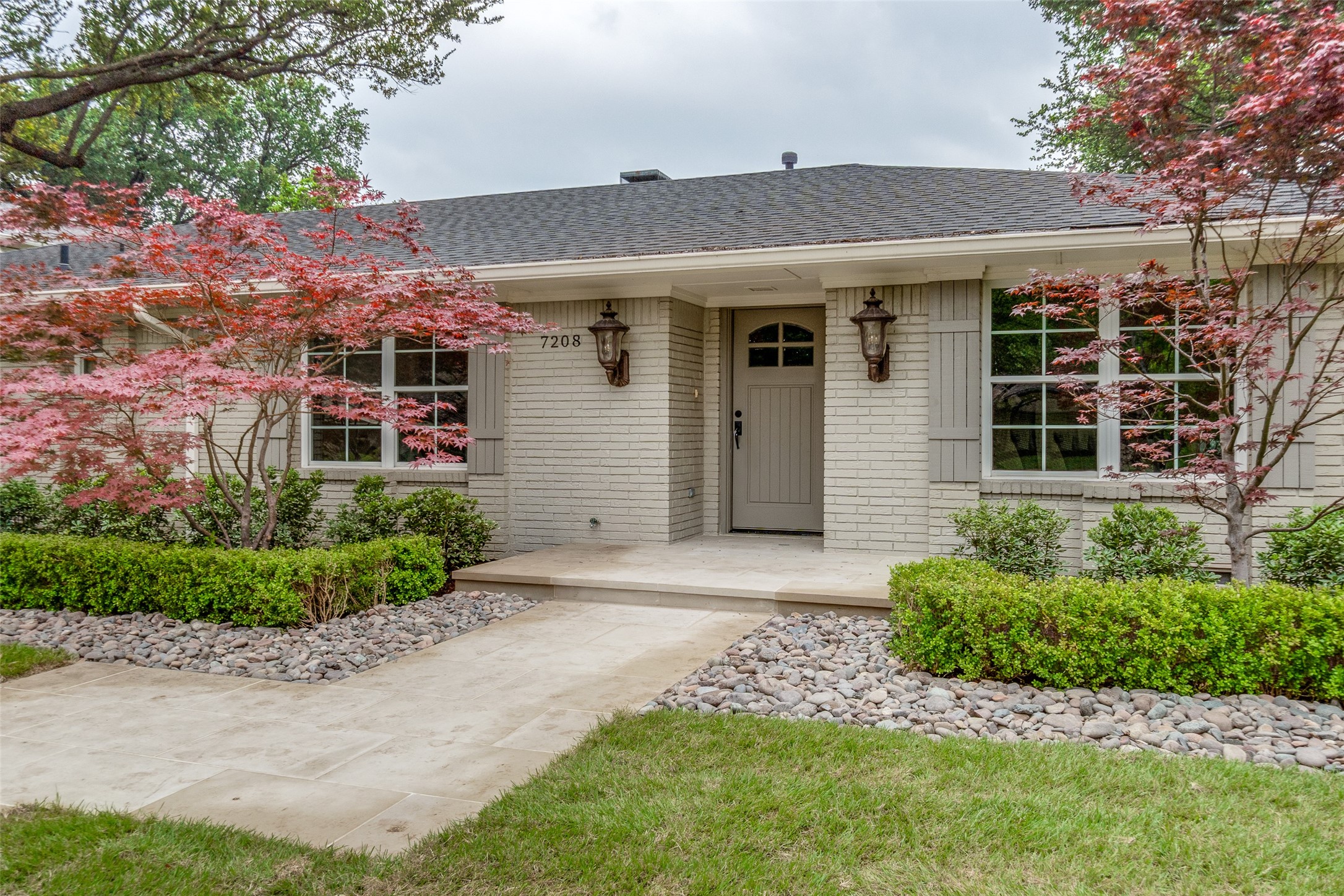 7208 Joyce Dallas TX 75225
