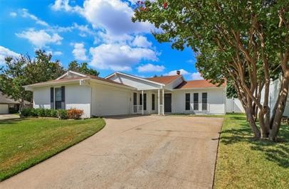 2601 Knoll Trail Euless TX 76039