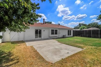2601 Knoll Trail Euless TX 76039