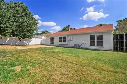 2601 Knoll Trail Euless TX 76039