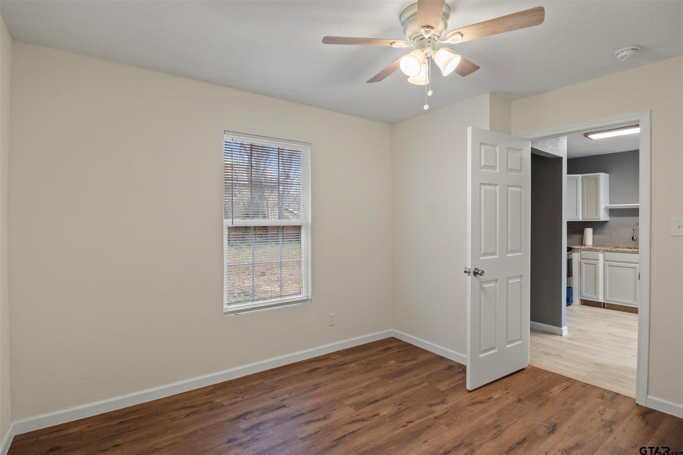 903 Hester Arlington TX 76011