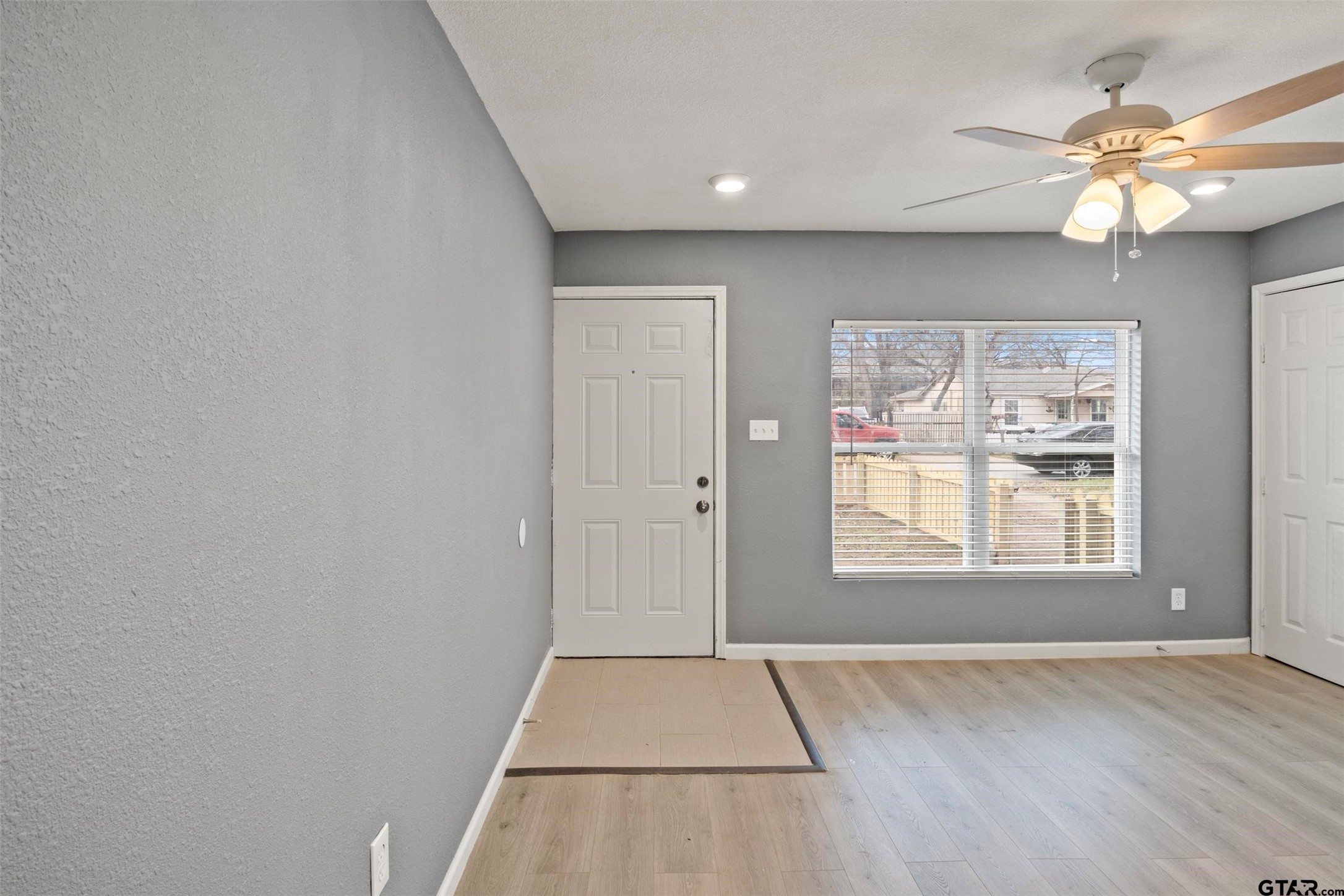 903 Hester Arlington TX 76011
