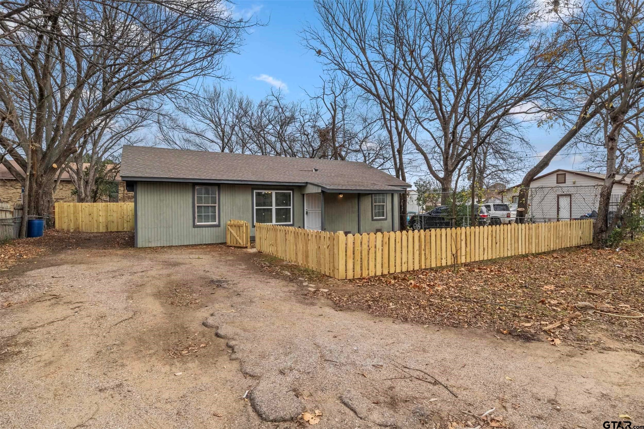 903 Hester Arlington TX 76011