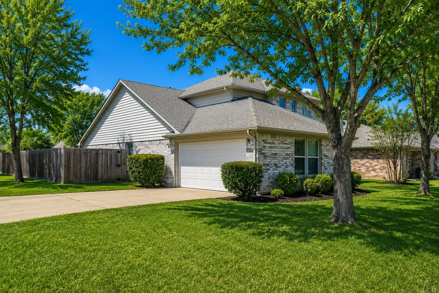 2811 Ravens Court Arlington TX 76001