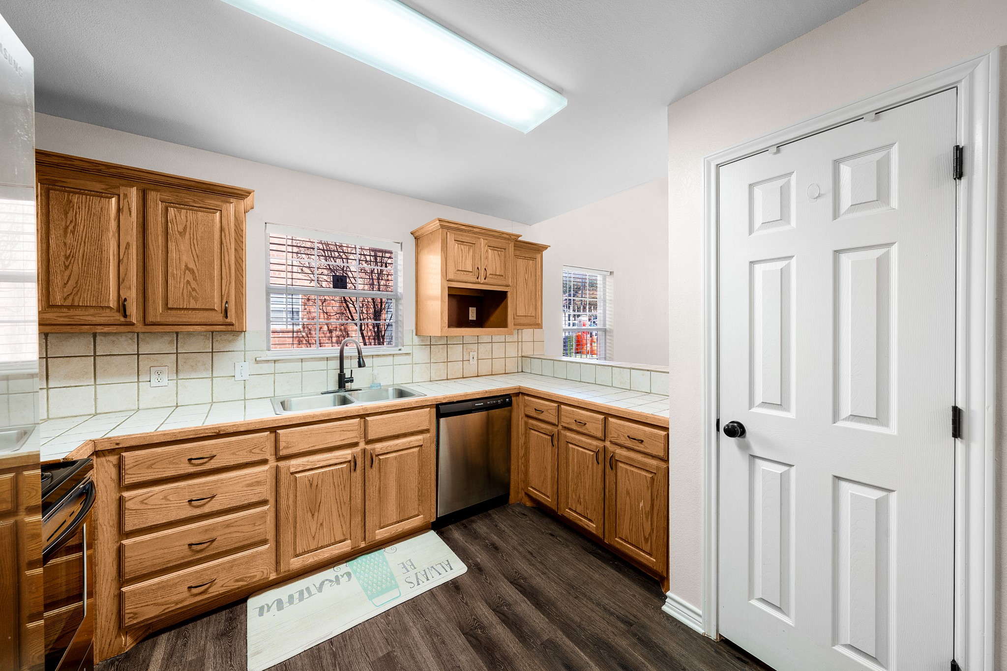 324 Tolbert Avenue Sherman TX 75092